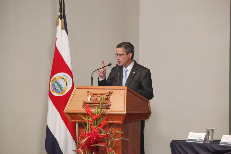 El presidente del TSE, Luis Antonio Sobrado, dio un discurso crítico el 2 de octubre al abrir la campaña. | JOSÉ ARCE