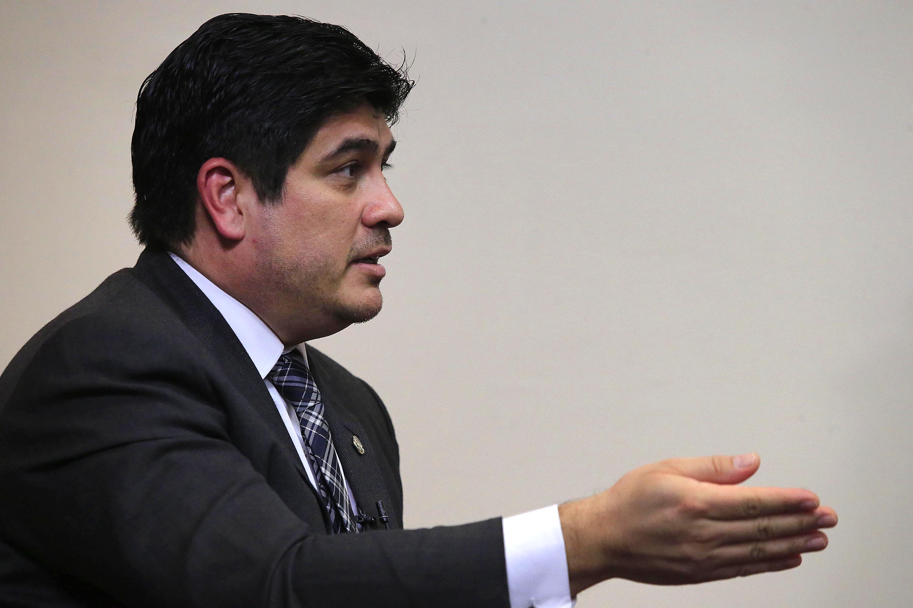 02/12/2020 Casa Presidencial, Zapote. El presidente de la Rep�blica, Carlos Alvarado, entrevistado por el director de La Naci�n, Armando Gonz�lez. Foto: Rafael Pacheco