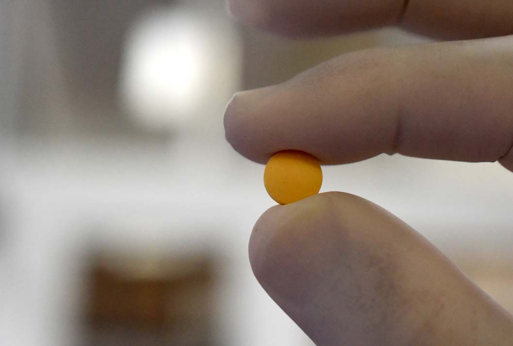 14/08/2020 Son de la producción de pastillas de favipiravir, producidas por la Universidad de Costa Rica, serían un eventual tratamiento contra la covid-19 / fotografías de Karla Richmond