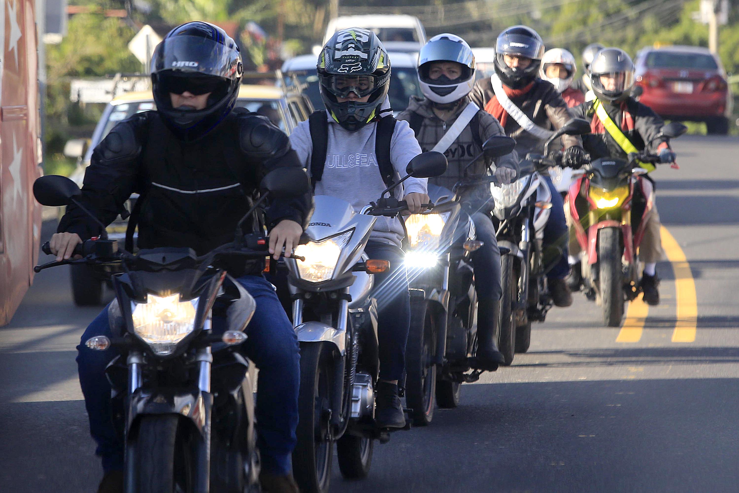 Muertes De Motociclistas En Carretera Amenazan Con Superar Las Del Año Pasado La Nación 0846