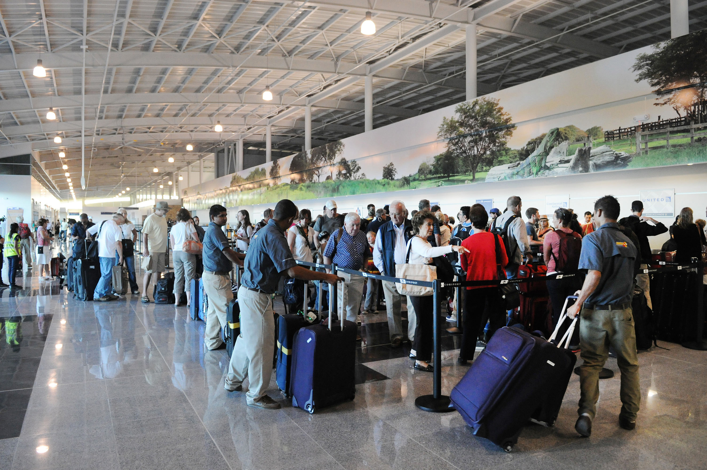 La apertura de vuelos procedentes desde el Viejo Continente es trascendental debido a que la terminal liberiana depende en gran su mayoría del mercado norteamericano.