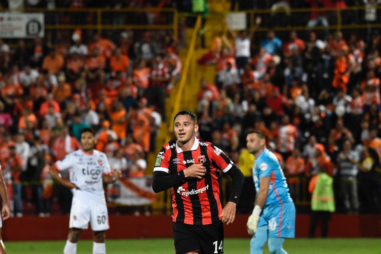Doryan Rodríguez fue una pieza clave en los triunfos de Alajuelense contra Grecia y Puntarenas FC.