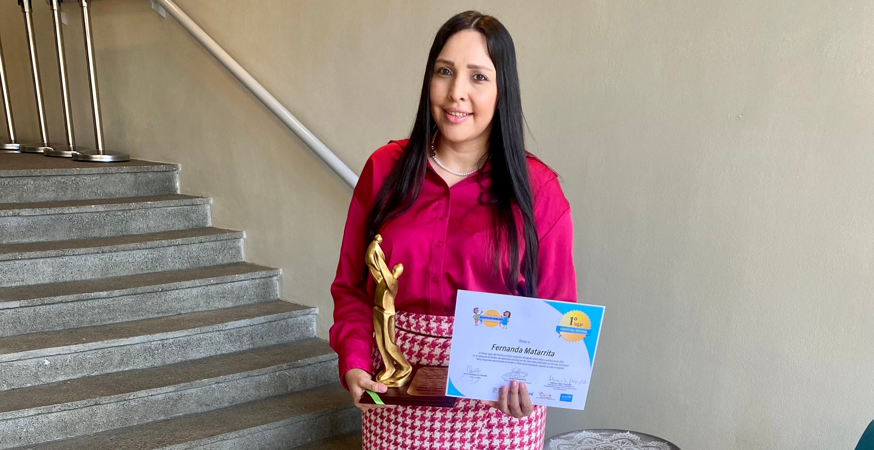 Fernanda Matarrita ganó el premio del concurso organizado por Punto y Aparte y Unicef.