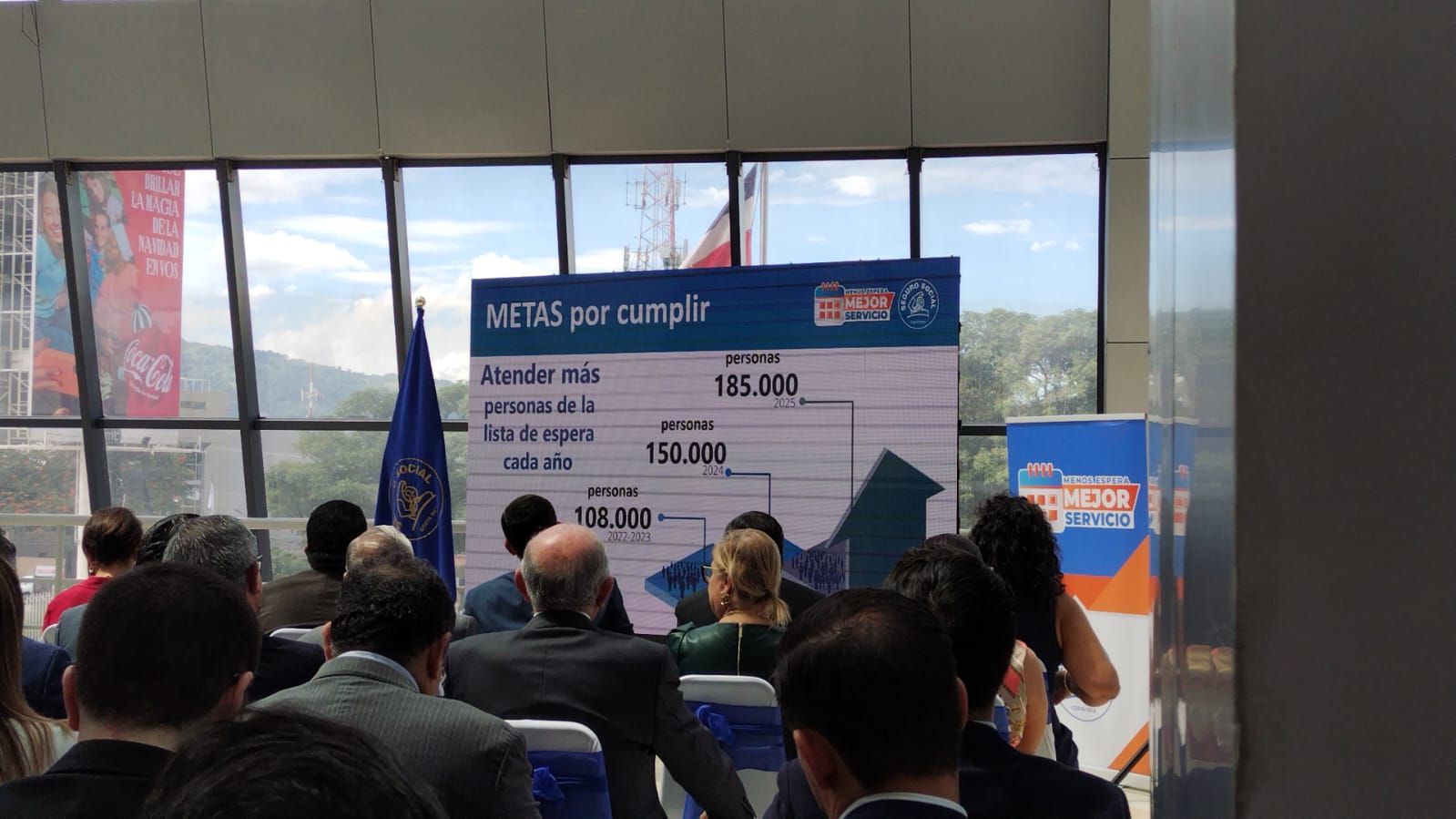 Un aumento anual en las atenciones de pacientes de listas de espera es una de las metas de la CCSS que anunció la jerarca de la entidad, Marta Esquivel. Foto: Mayela López