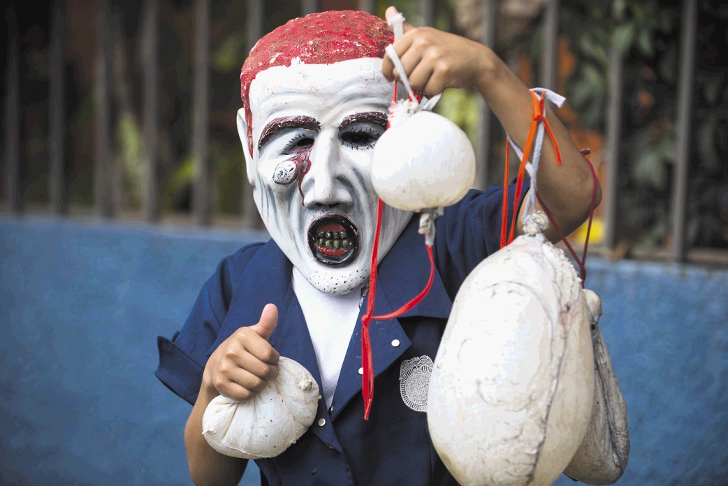 En las fiestas de Barva se utilizan dos tipos de vejiga usadas para las fiestas. Las pequeñas son las de cerdo; las grandes, de res.