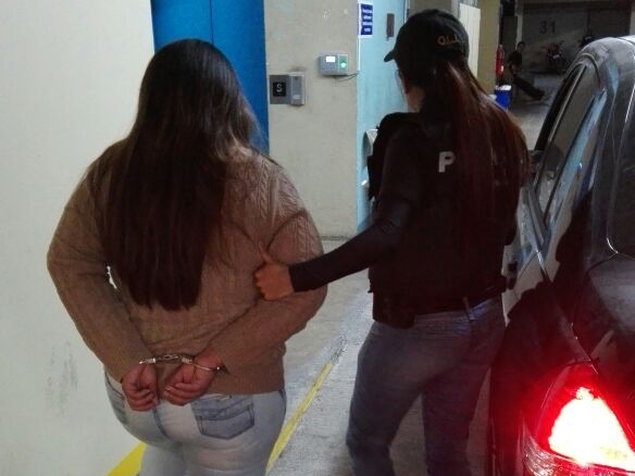 06/02/2018 Desmantelan narco banda que utilizaba a un grupo de 8 mujeres y un policía penitenciario para meter drogas a la cárcel La Reforma. Fotos OIJ