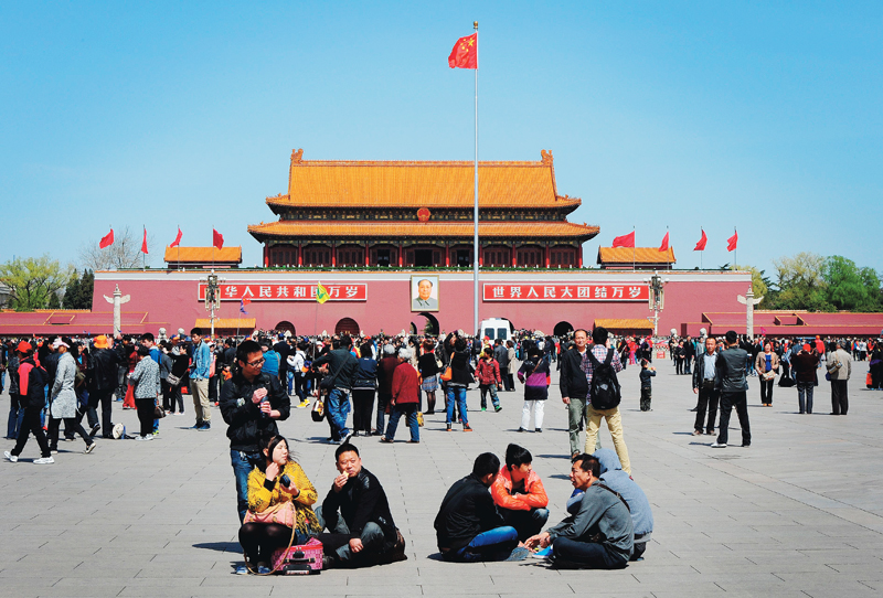La plaza de Tiananmen es uno de los sitios emblemáticos de China. La pretensión del Gobierno es que más chinos vengan a Costa Rica. En el 2010, ingresaron en el país 3.757 chinos, según la Dirección de Migración. | ARCHIVO