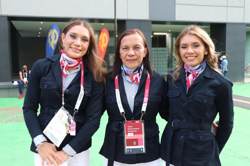 Andrea Vargas, Dixiana Mena, Noelia Vargas
Juegos Olímpicos de Tokio
31 de julio d 2021
La entrenadora Dixiana Mena pudo clasificar a sus hijas Andrea y Noelia vargas (derecha) a los Juegos Olímpicos de Tokio, sorteando muchos obstáculos.
Fotografía: Cortesía