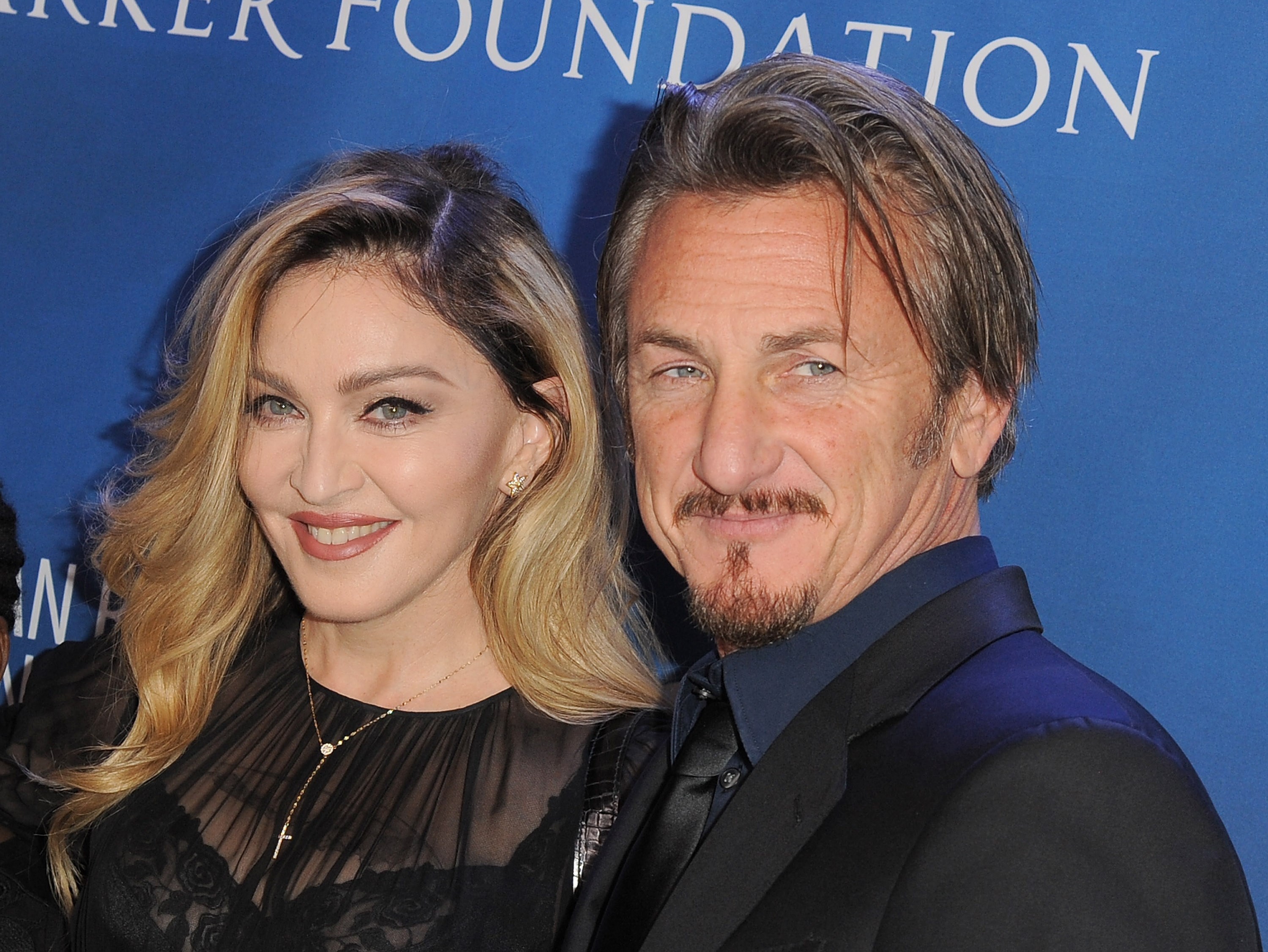 BEVERLY HILLS, CA - JANUARY 09: Musician Madonna and actor Sean Penn attend the 5th Annual Sean Penn & Friends HELP HAITI HOME Gala benefiting J/P Haitian Relief Organization at Montage Hotel on January 9, 2016 in Beverly Hills, California. Angela Weiss/Getty Images/AFP
== FOR NEWSPAPERS, INTERNET, TELCOS & TELEVISION USE ONLY ==