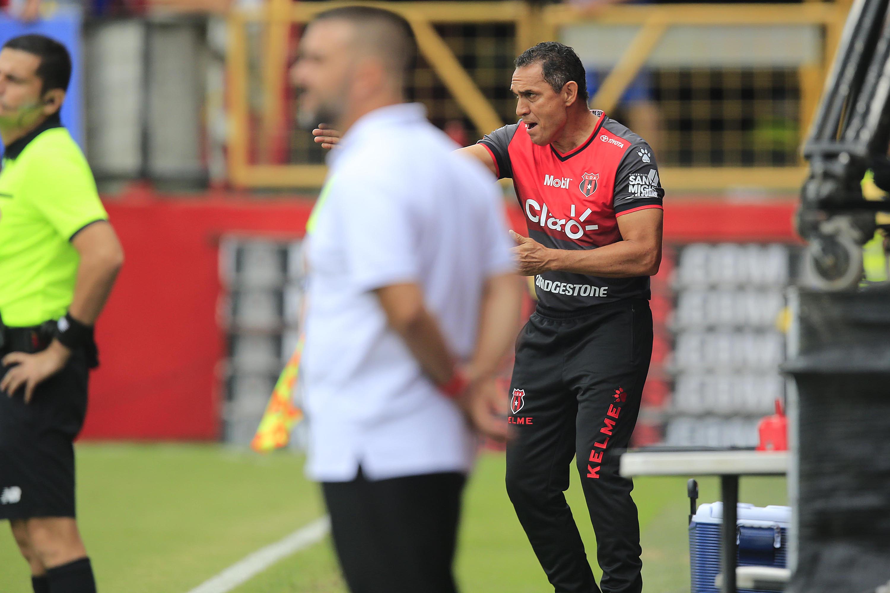28/10/2018 Estadio Alejandro Morera Soto, Alajuela. La Liga Deportiva Alajuelense recibió a la Asociación Deportiva San Carlos, en partido de la Jornada 19 del Torneo de Apertura 2018. Foto: Rafael Pacheco