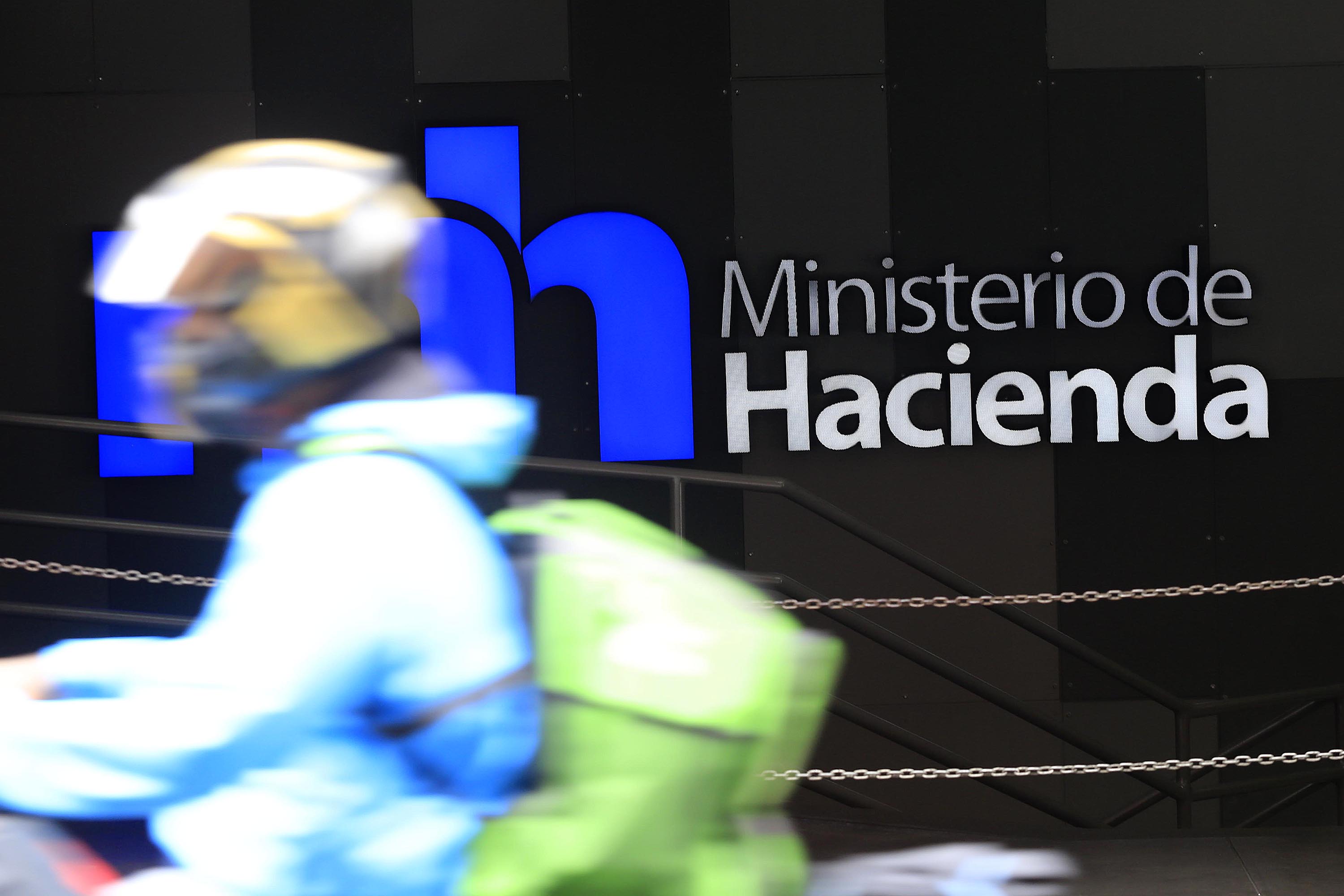 06/08/2020 San José. Ministerio de Hacienda, fachada de oficina en calle 5, diagonal a la Plaza de la Cultura. Foto: Rafael Pacheco