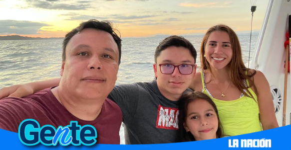 Mario Vega
Promotor de Yokasta Valle
Junto a su familia y amigos
21 de setiembre del 2023
Cortesía