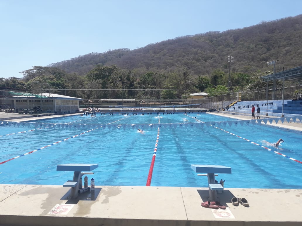 La piscina del Polideportivo de Nicoya es de 50 metros. Foto: Cortesía