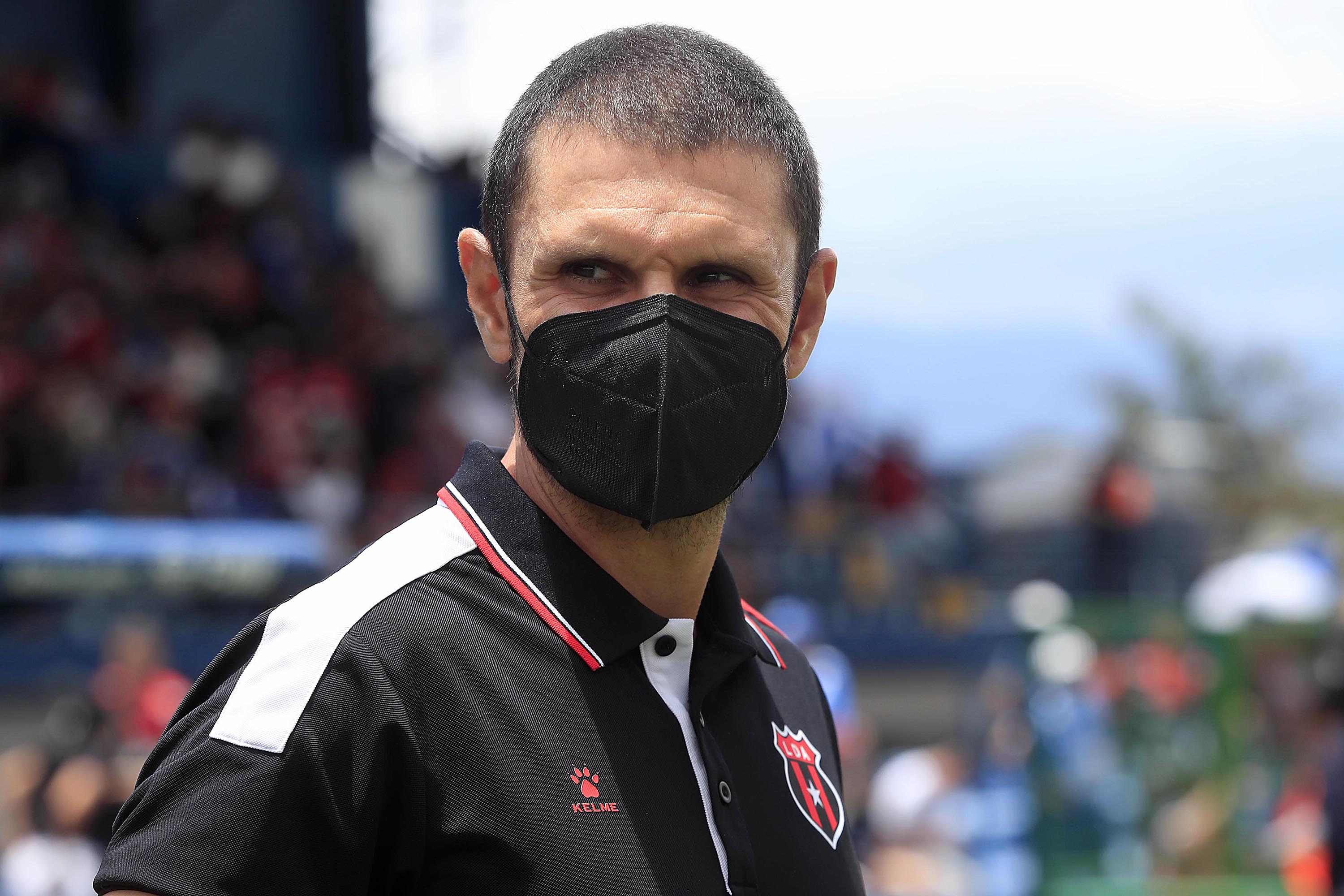 Albert Rudé dirigirá a Alajuelense por quinta ocasión en un clásico y quiere quedarse con los tres puntos. En los pulsos anteriores se dieron dos empates y dos derrotas.
