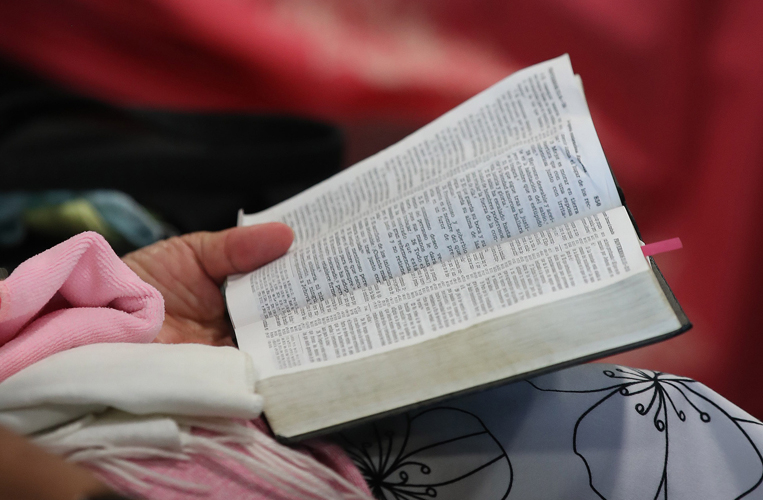 Los Testigos de Jehová creen en un estilo de vida delimitado por las normas establecidas en la Biblia.