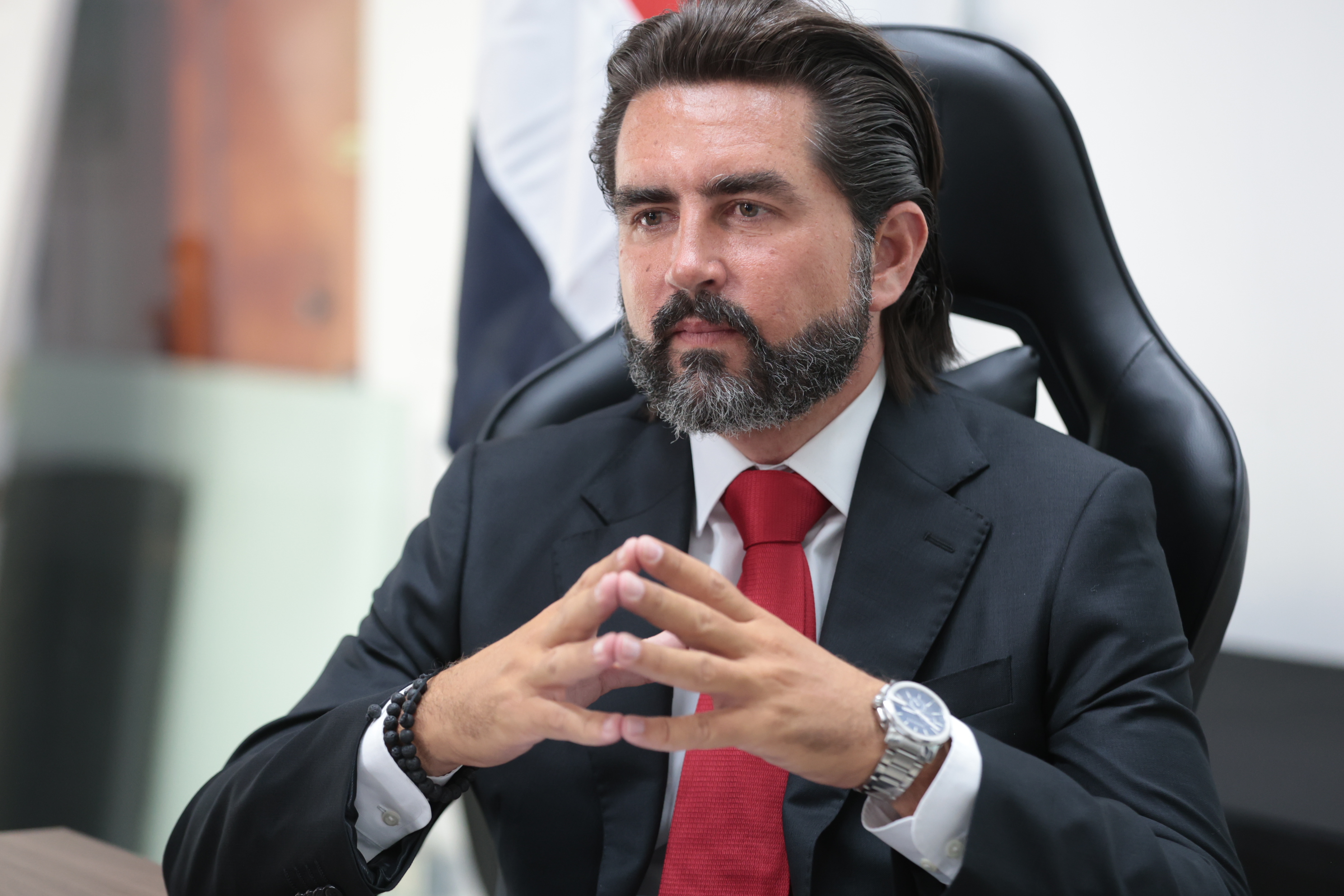 Diputado electo Antonio Barzuna aclara su posición sobre entrega del ROP, venta del BCR y venta de acciones del INS