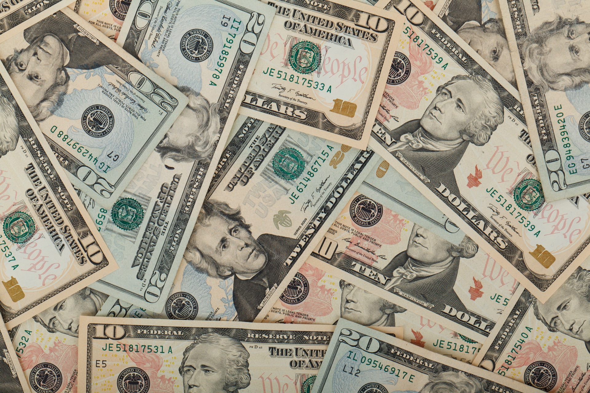 17/08/2018 Dinero en dólares, fotografia Pixabay, free