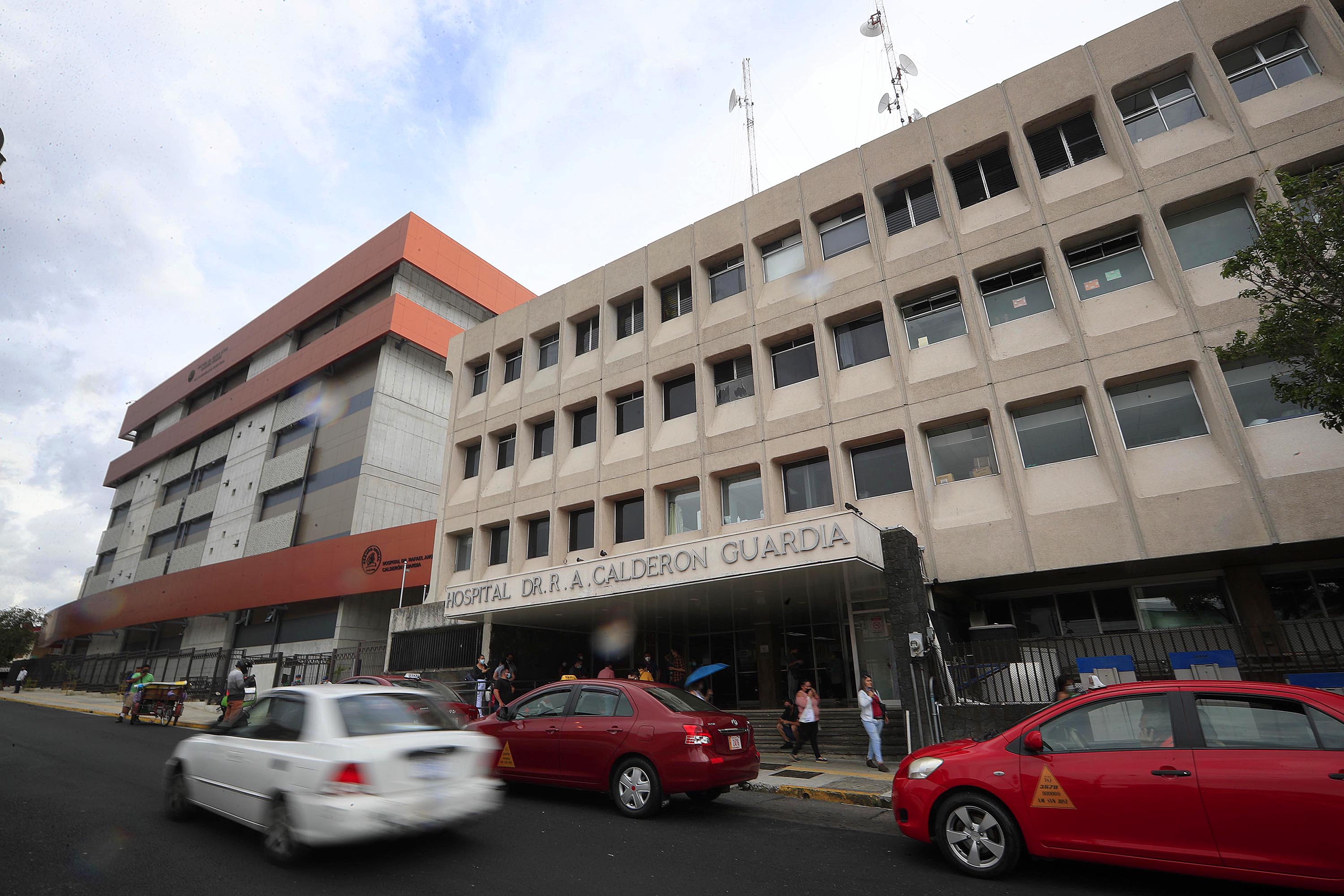 21/05/2021 San José. Hospital Calderón Guardia, fachadas, costado norte. Foto: Rafael Pacheco