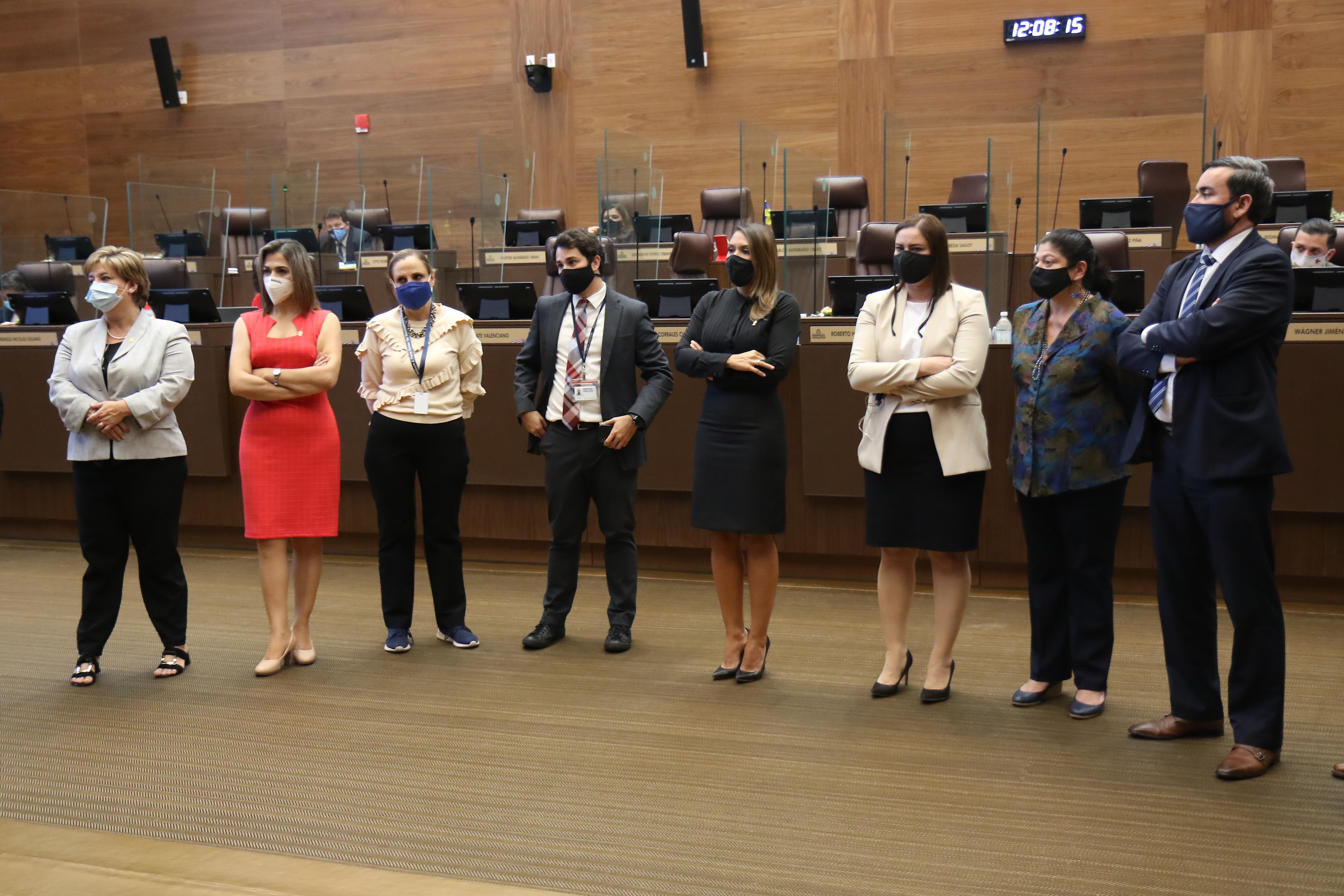 24/11/2020. San José, Costa Rica. Los diputados discuten las mociones para recortar el Presupuesto Nacional 2021, que se aprobaría en primer debate, en el plenario de la Asamblea Legislativa. Foto: Asamblea Legislativa.