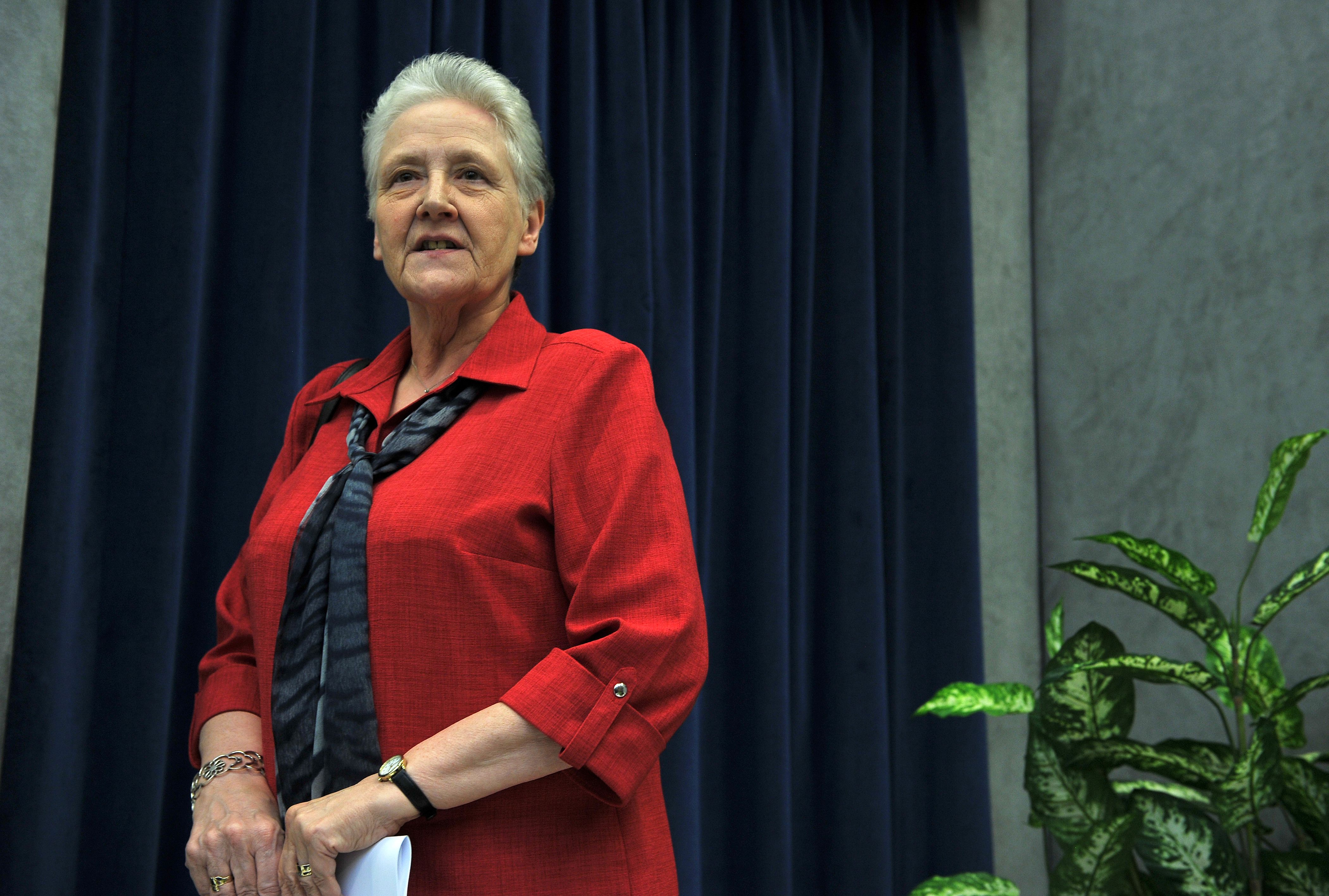La irlandesa Marie Collins asistió a una conferencia de prensa en el Vaticano en mayo del 2014.