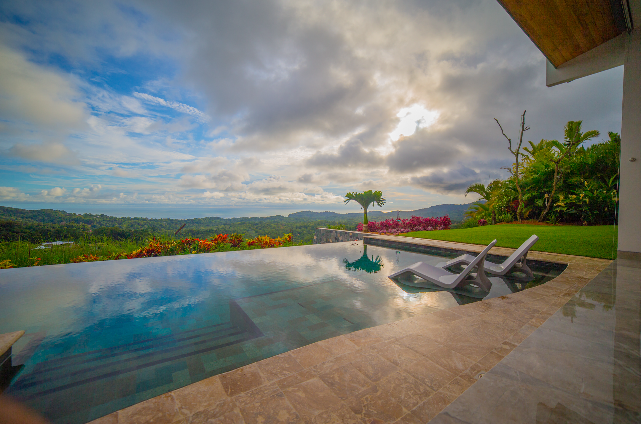 Ventana Costa Rica.
