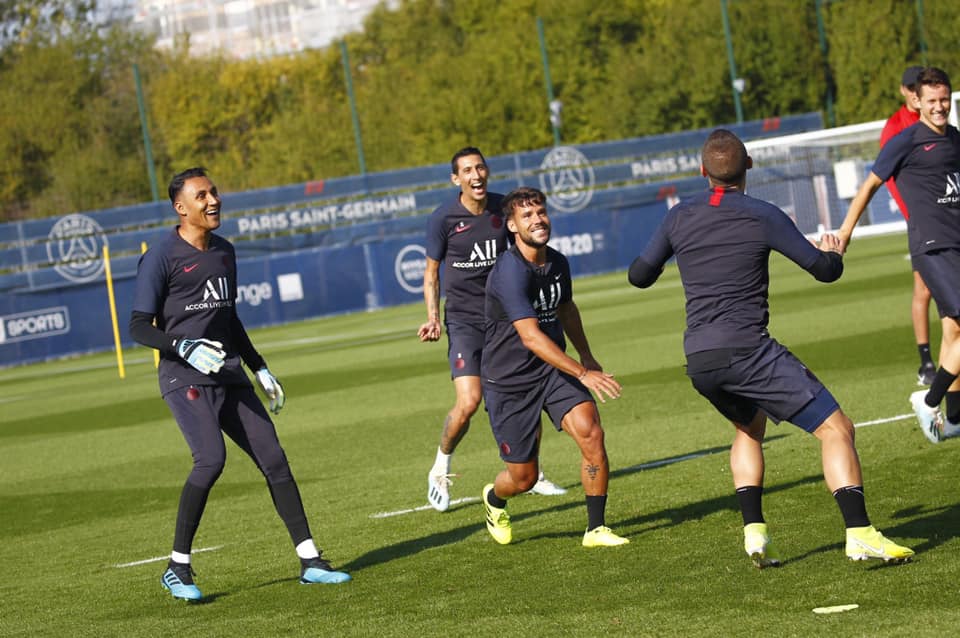 10/09/2019 Primer entrenamiento de Keylor Navas con el PSG - Paris Saint-Germain. Foto: Facebook Keylor Navas