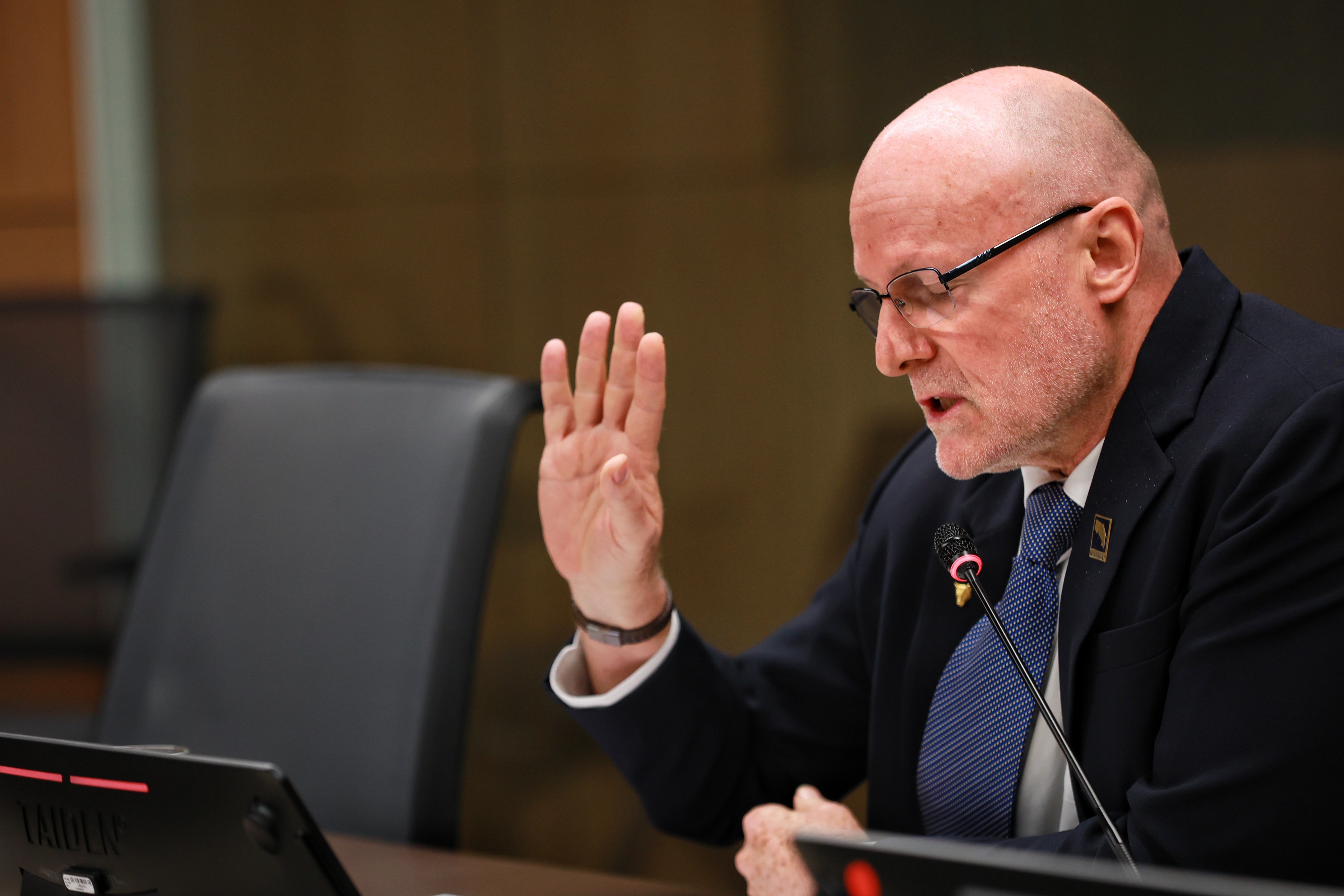 21/11/2024/ Audiencia de Stephan Brunner, primer vicepresidente de la República, y Mónica Araya, expresidenta ejecutiva del INS quien no asistió. Ambos fueron convocados para referirse a la póliza de seguro que el gobierno pretende contratar para proteger a su gabinete / foto John Durán