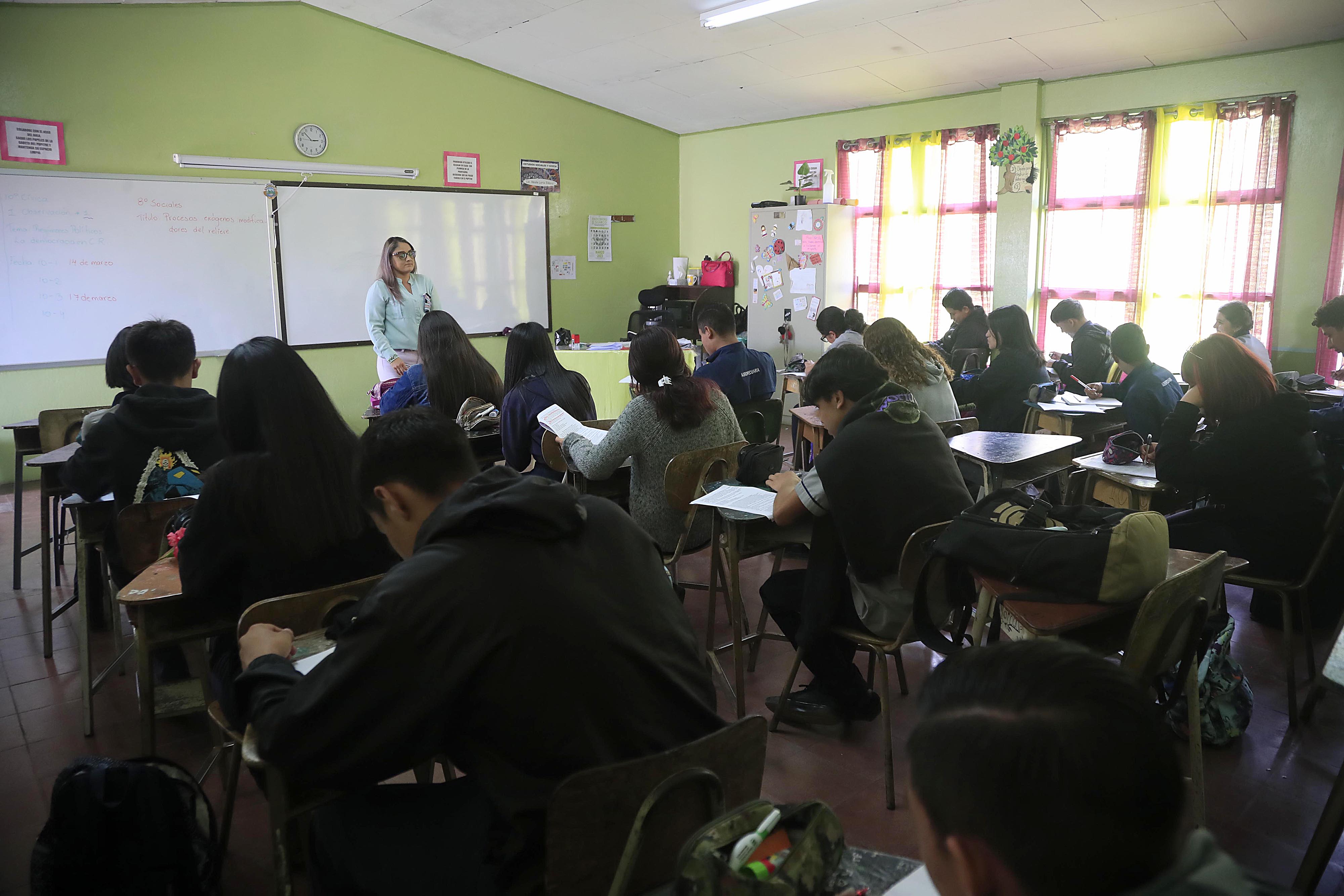 21/03/2023 Pacayas de Alvarado. Colegio Técnico Profesional (CTP) de Pacayas imparte carreras relacionadas con agricultura; ganadería y turismo. A la institución asisten alumnos no solo de la zona sino de otros cantones, en incluso de San José. Acusa sobrepoblación y las instalaciones en muchos casos muestran daños que requieren atención inmediata.