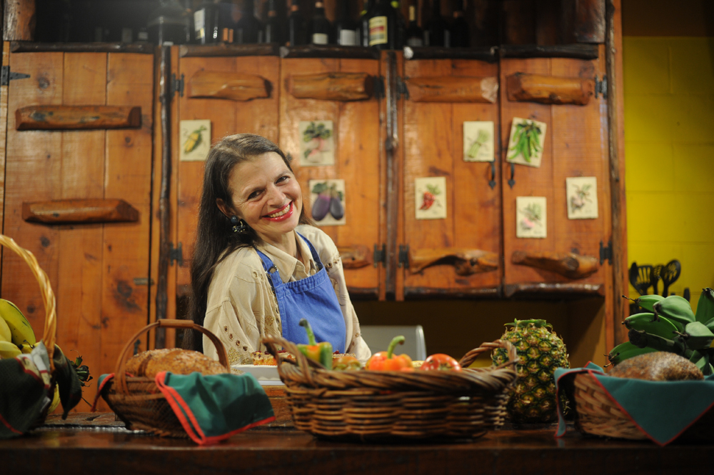 Tradicional. El set de ‘¡Qué Rico!’ hace sentir a sus visitantes como en la cocina de su casa. Todo fue diseñado por William Paer.