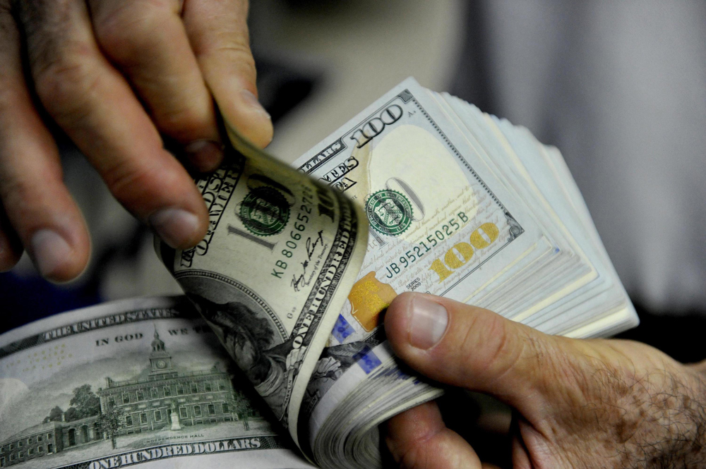 A las 11 a.m. de este miércoles 28 de junio el precio promedio del dólar en el mercado mayorista se cotizaba en ¢570,94.