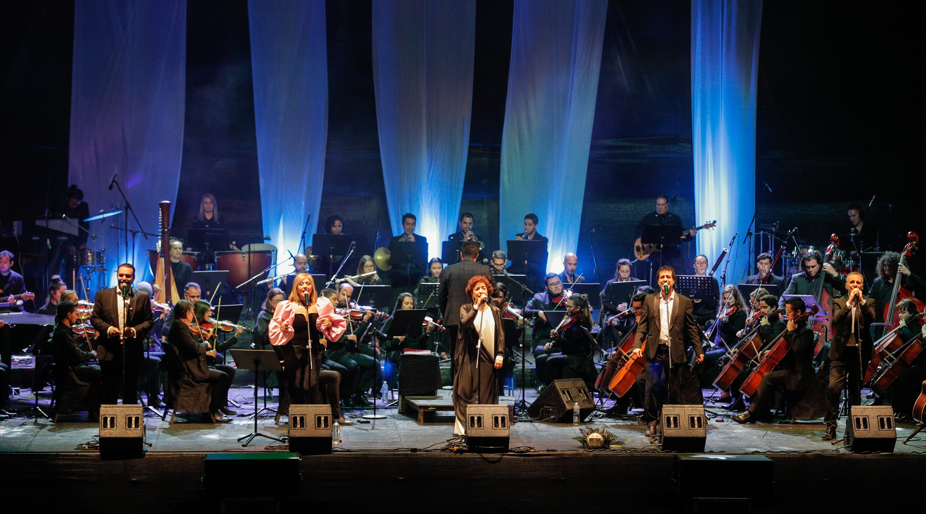 14/2/2020. San José. Auditorio natural del Museo de los Niños. Concierto con la orquesta Editus y los españoles, Mocedades. Foto Jeffrey Zamora