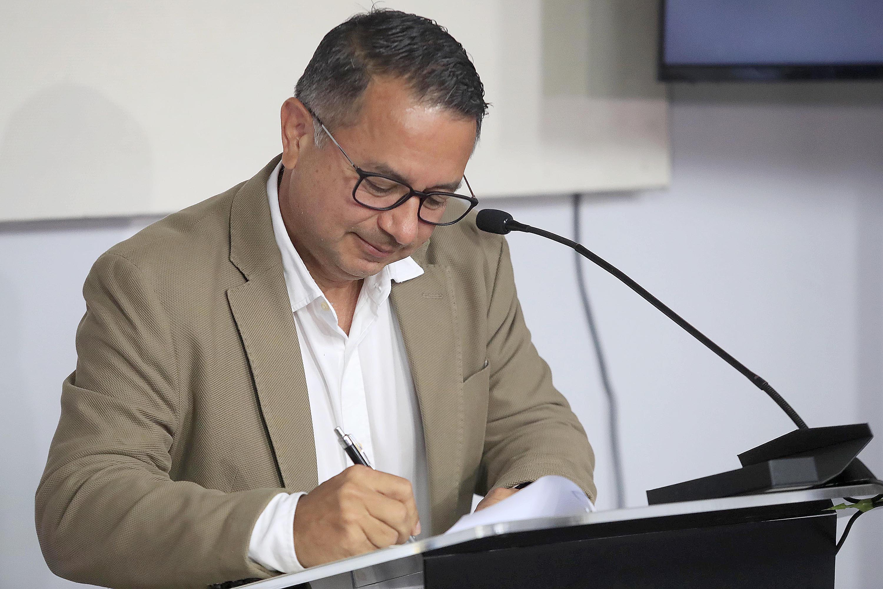 Rodolfo Villalobos decidió compartir su testimonio para que los hombres caigan en cuenta de que el cáncer de próstata se puede detectar a tiempo.