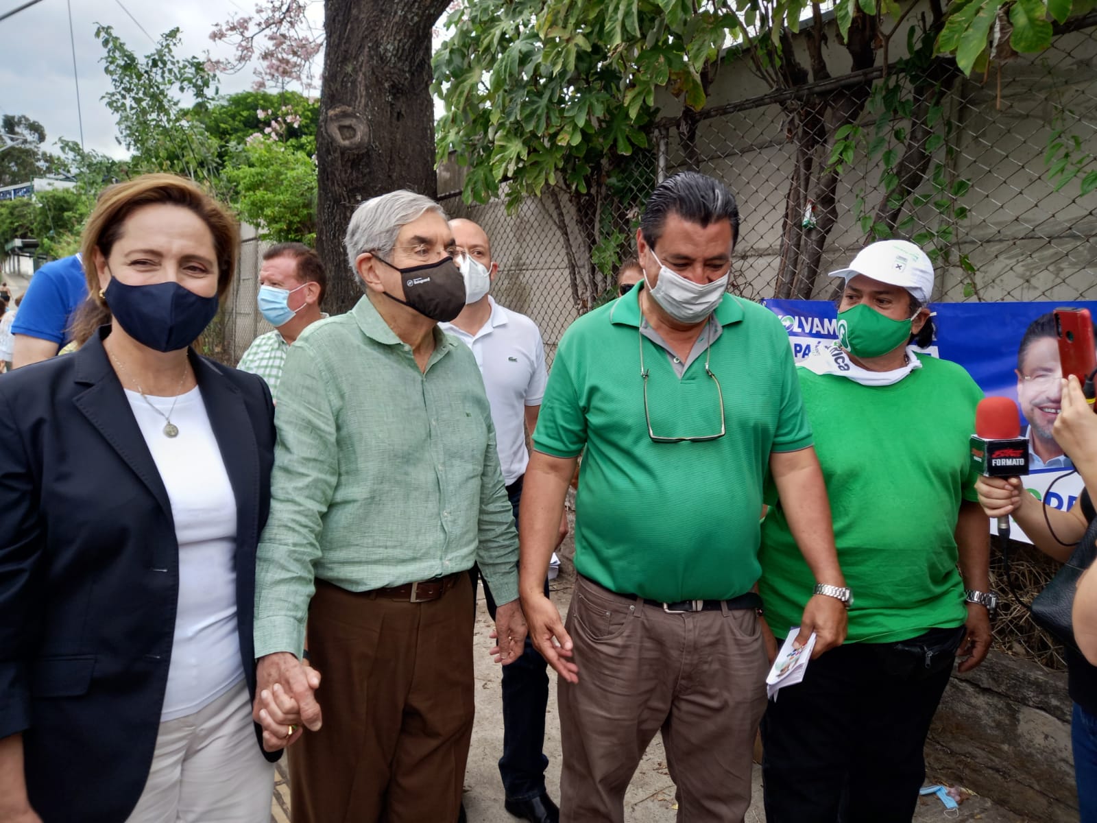 El expresidente Óscar Arias votó este domingo, luego de que en febrero no pudiera por razones de salud. Foto: Eillyn Jiménez