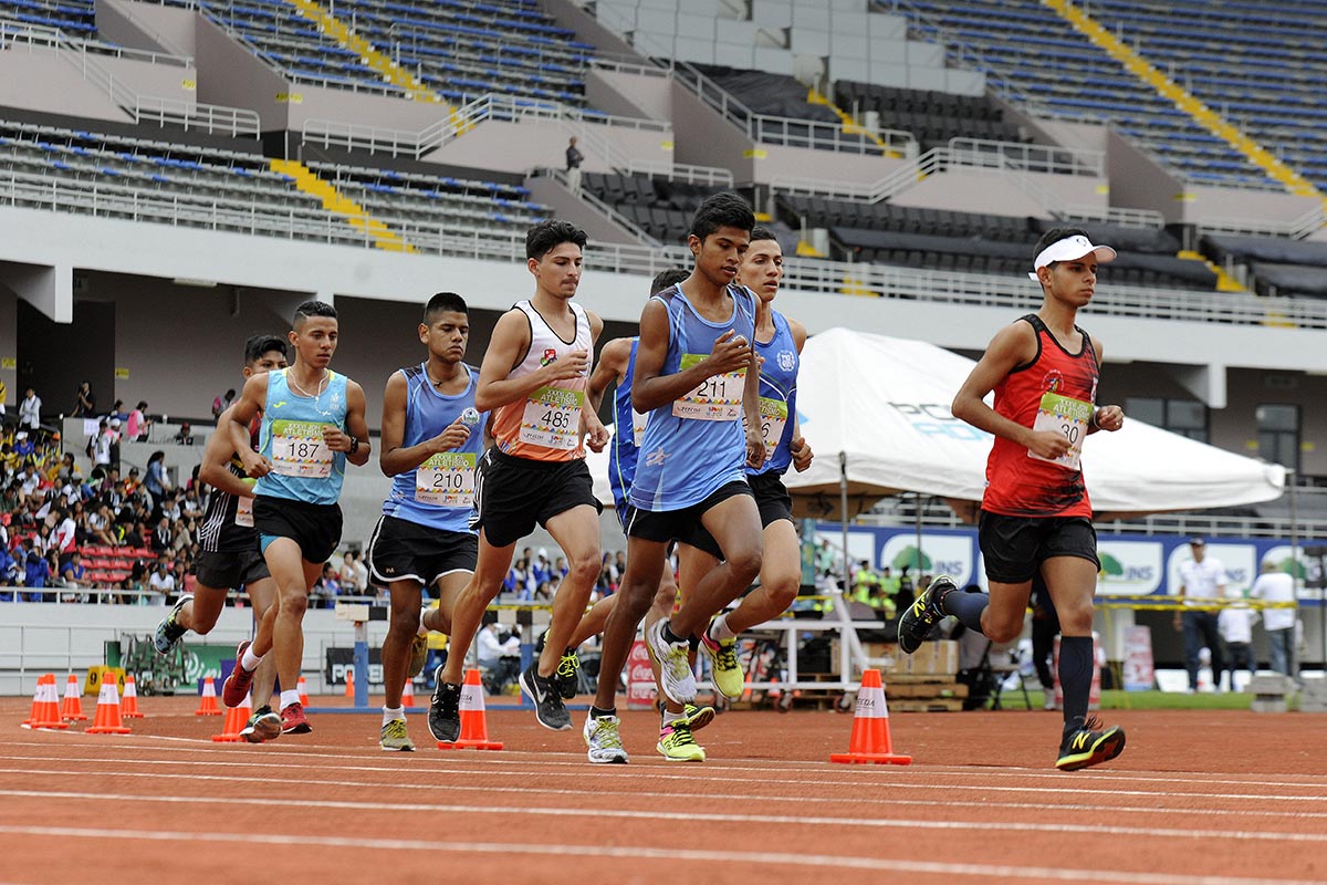 El atletismo crece como la espuma en Costa Rica. Es el deporte individual número uno del país.