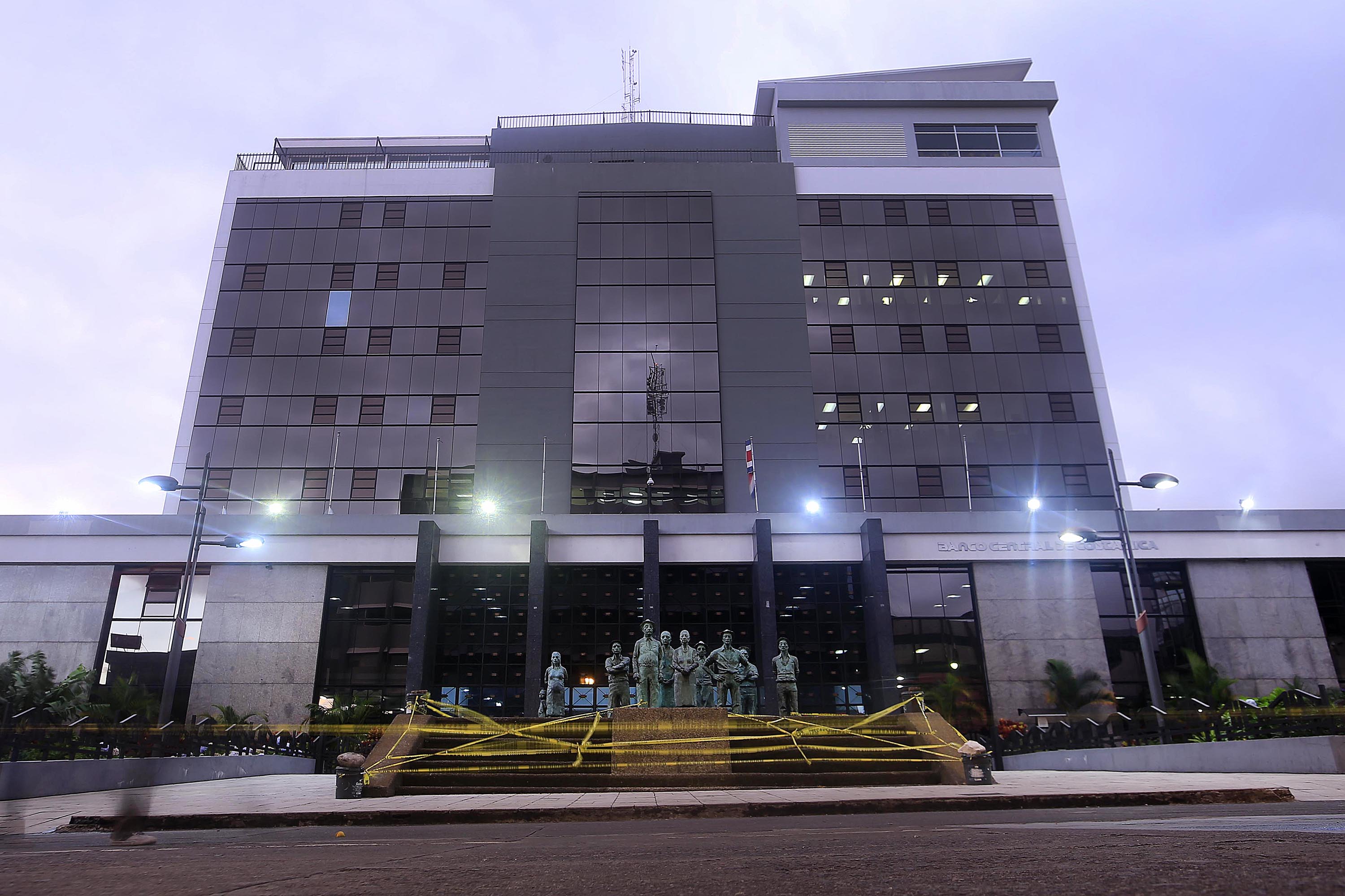 12/01/2021 San José. Fachada del Banco Central de Costa Rica (BCCR). Foto: Rafael Pacheco