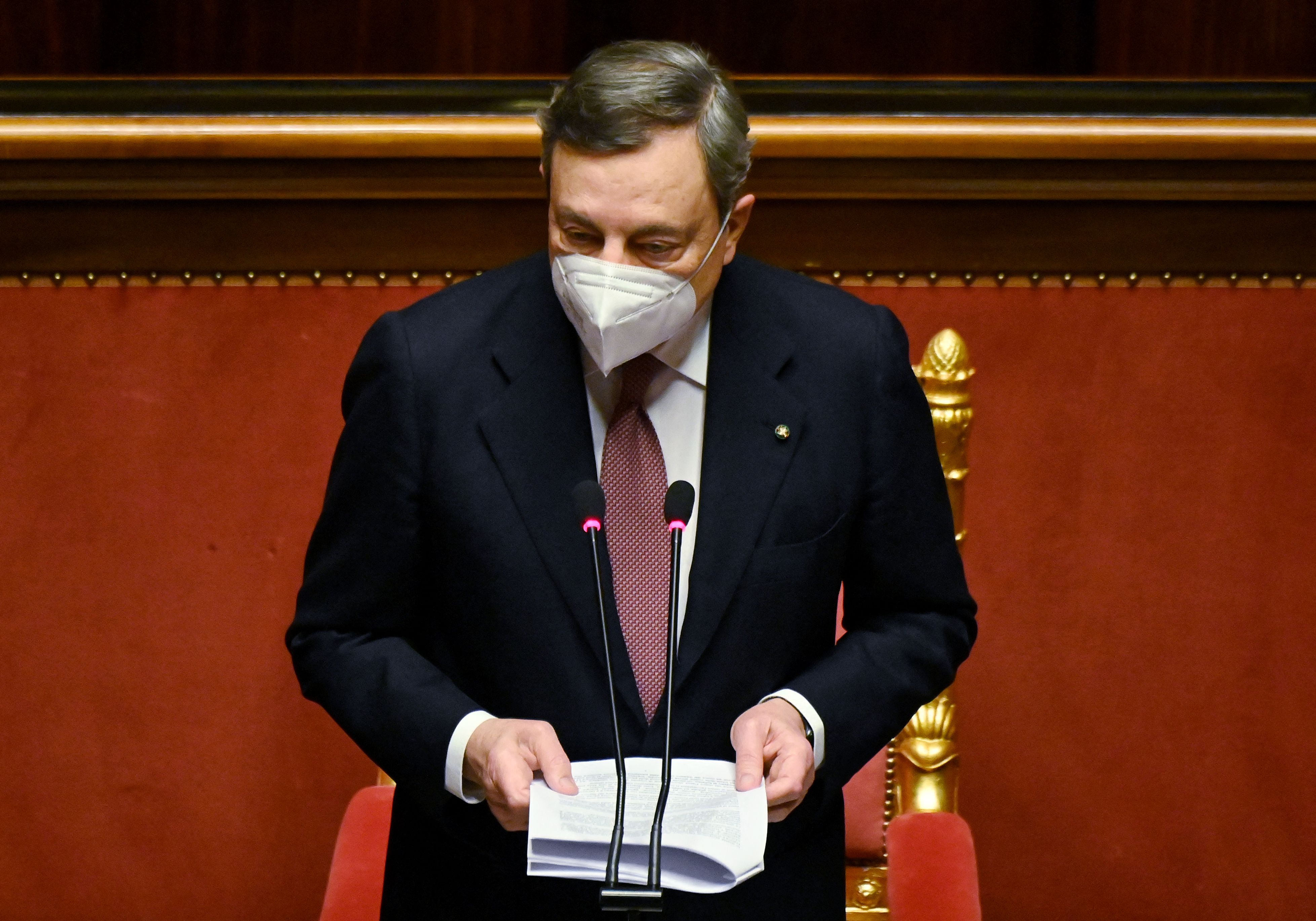 Italy's new Prime Minister Mario Draghi addresses the Senate on February 17, 2021 in Rome, before submitting his government to a vote of confidence. (Photo by Alberto PIZZOLI / POOL / AFP)