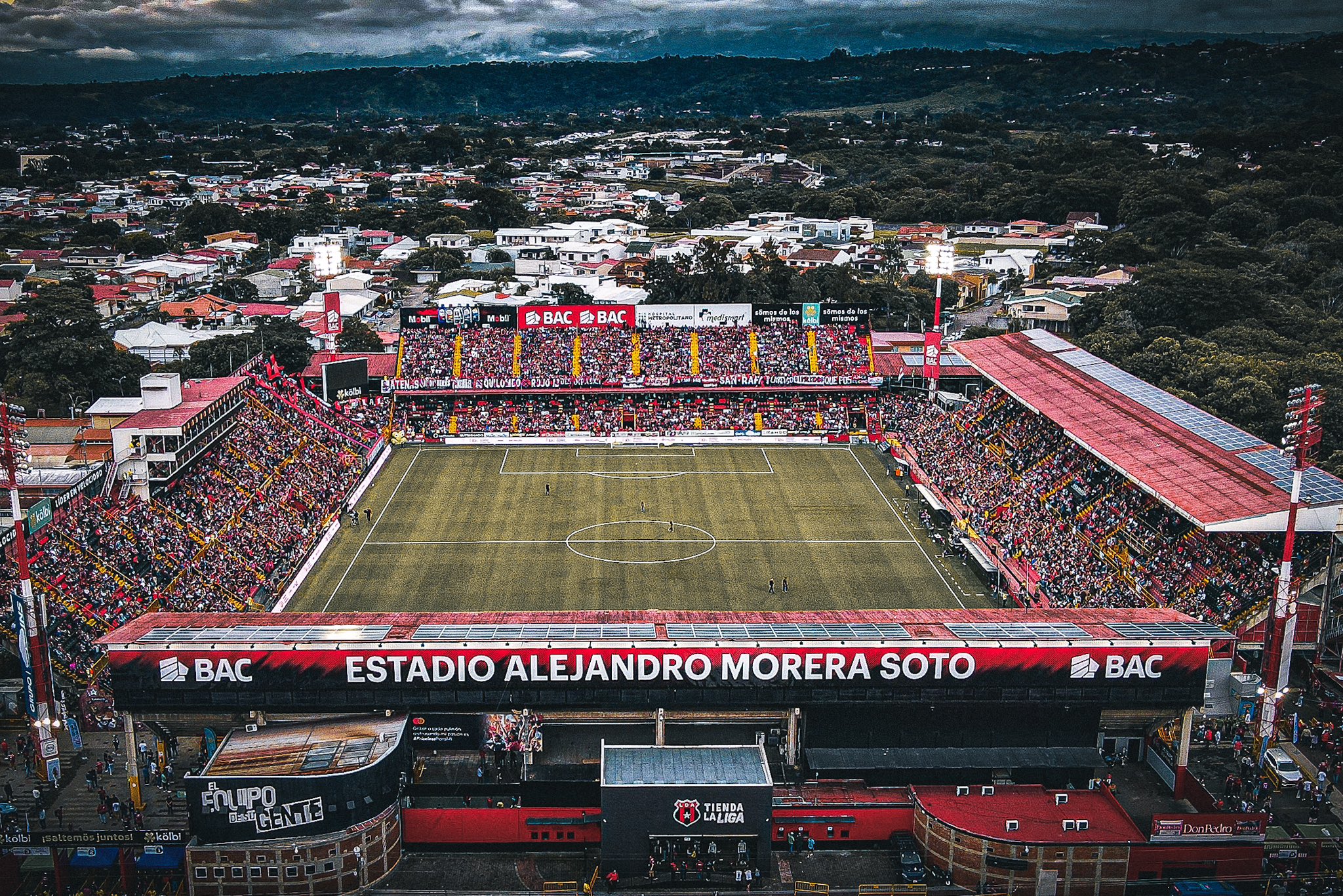 El Estadio Alejandro Morera Soto tendrá prácticamente un llenazo en la semifinal de la Copa Centroamericana entre Liga Deportiva Alajuelense y Herediano.
