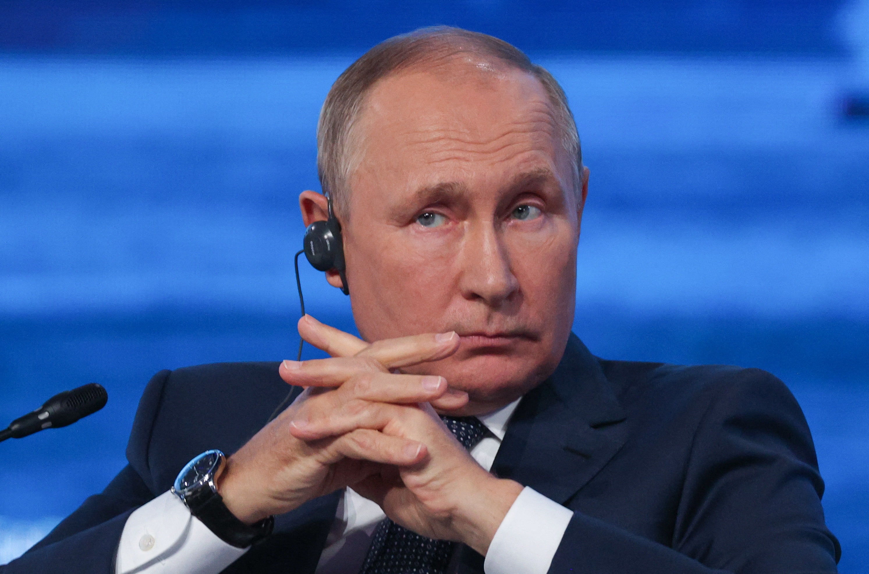Russian President Vladimir Putin attends the Eastern Economic Forum in Vladivostok on September 7, 2022. (Photo by Sergei BOBYLYOV / TASS Host Photo Agency / AFP) / RESTRICTED TO EDITORIAL USE - MANDATORY CREDIT "AFP PHOTO / TASS Host Photo Agency / Sergei Bobylyov" - NO MARKETING NO ADVERTISING CAMPAIGNS - DISTRIBUTED AS A SERVICE TO CLIENTS