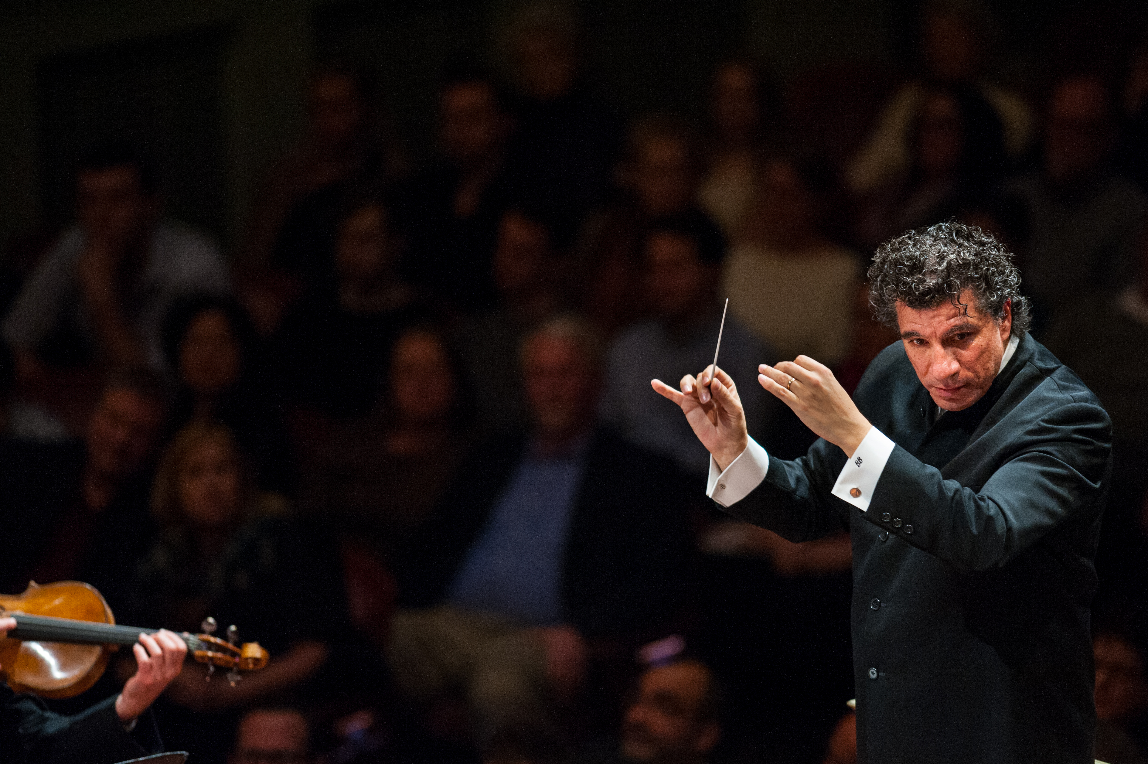 Giancarlo Guerrero es el más experimentado director de orquesta del país.