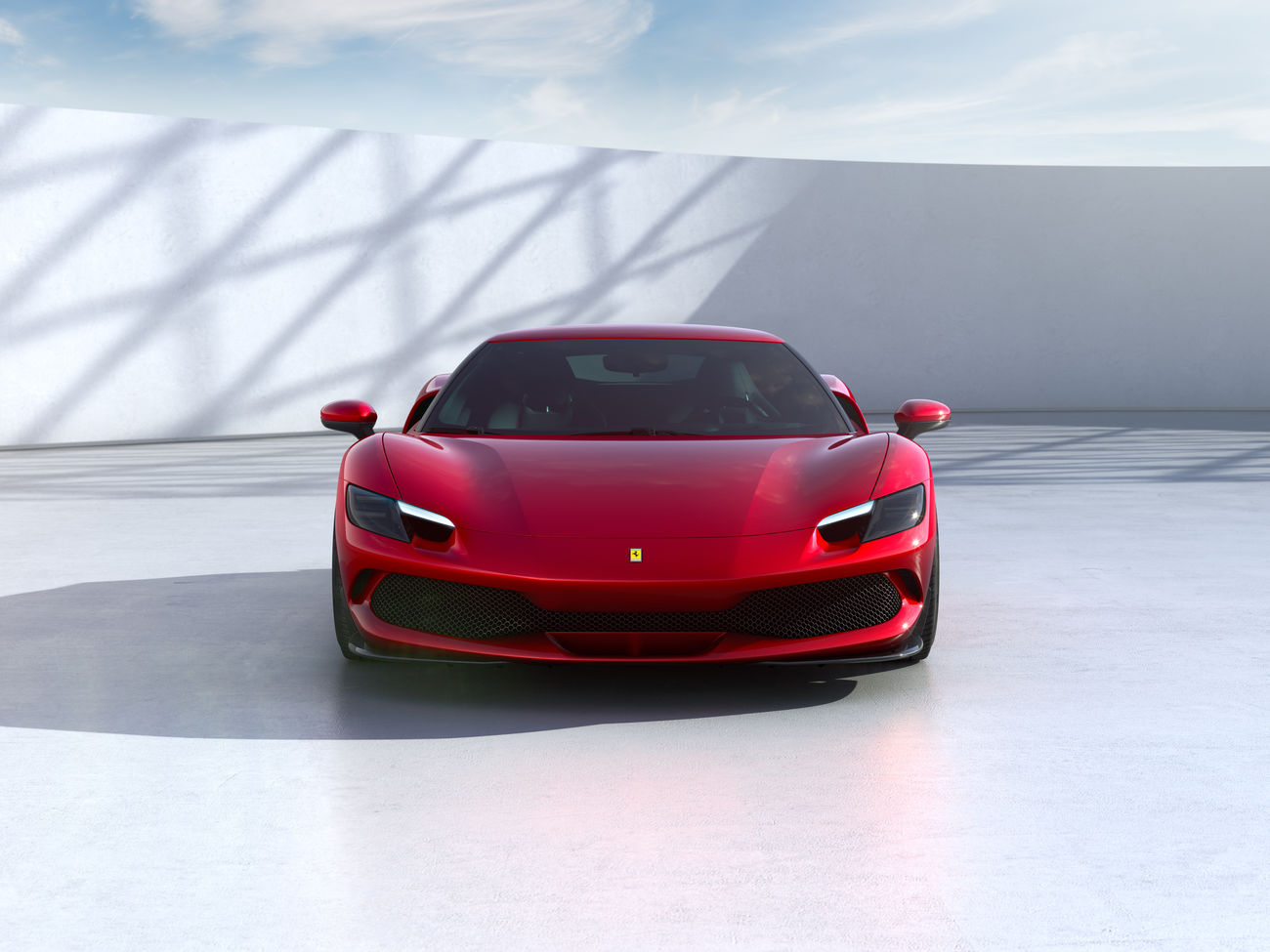 La empresa italiana Ferrari anunció, este lunes 10 de enero, reorganizó sus órganos directivos con el objetivo de incrementar la innovación y concentrarse en lograr “la neutralidad de carbono para 2030″. En la imagen, el vehículo 296 GTB.