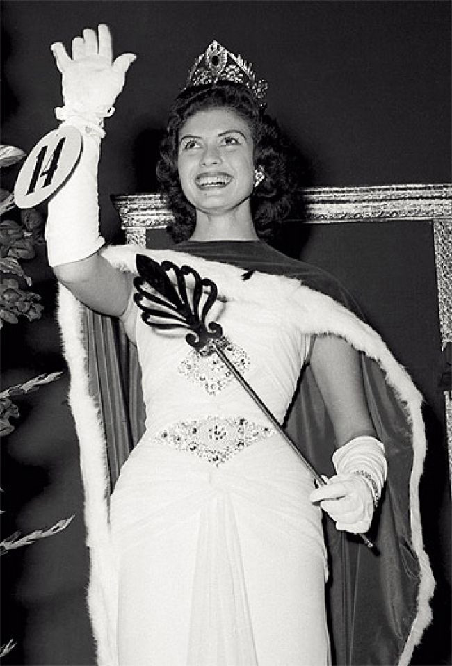 El único triunfo peruano. Gladys Zender fue la primera latinoamericana en apoderarse de la corona de Miss Universo. Archivo