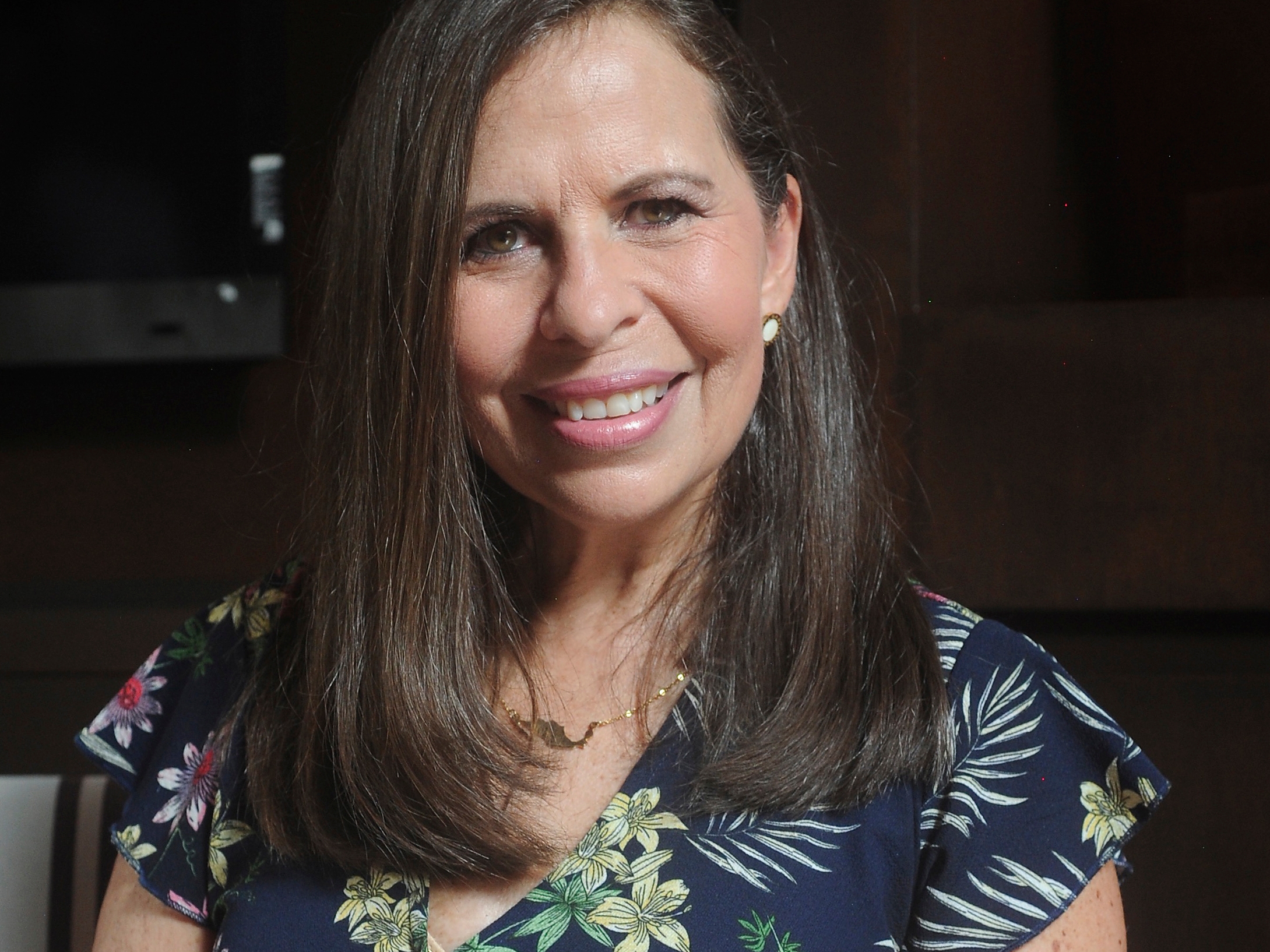 27\8\23 Heredia Cariari, Hotel Double Tree, Hilton Cariari, Entrevista con Gaby Pérez Islas, licenciada en Literatura Latinoamericana, Maestra en Tanatología con especialidades en Codependencia y Familia, Logoterapia, Espiritualidad y Suicidología; Estará en la Feria Internacional del Libro, sus libros, abordan de manera práctica cómo manejar los procesos de duelo para superarlos y poder continuar. Fotos: Jorge Navarro para la GNación.