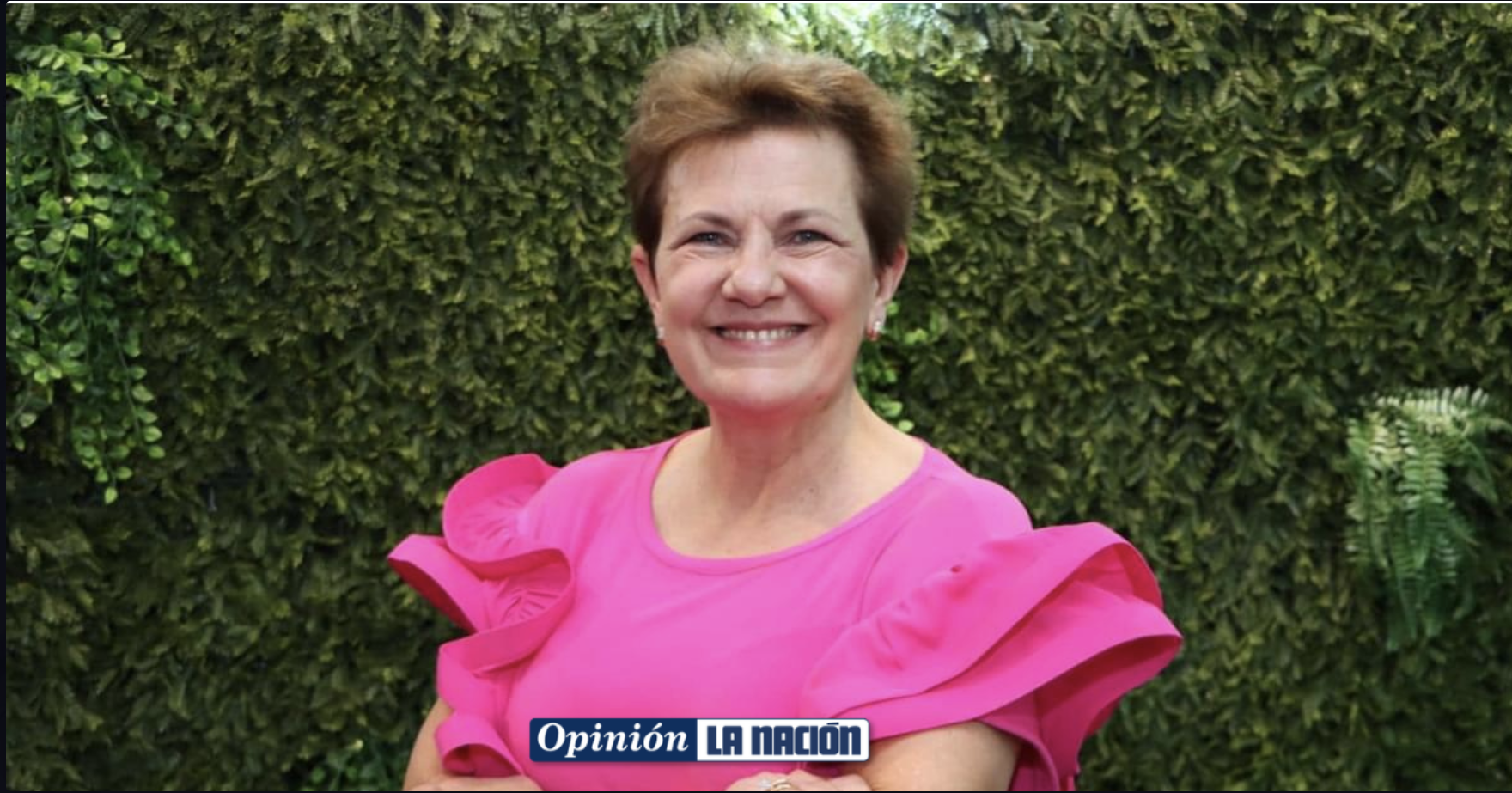 Retrato de la Nuria Marín Raventós, abogada y empresaria, reconocida como Mujer Empresaria del Año 2011, con amplia experiencia en análisis y conferencias en América Latina.