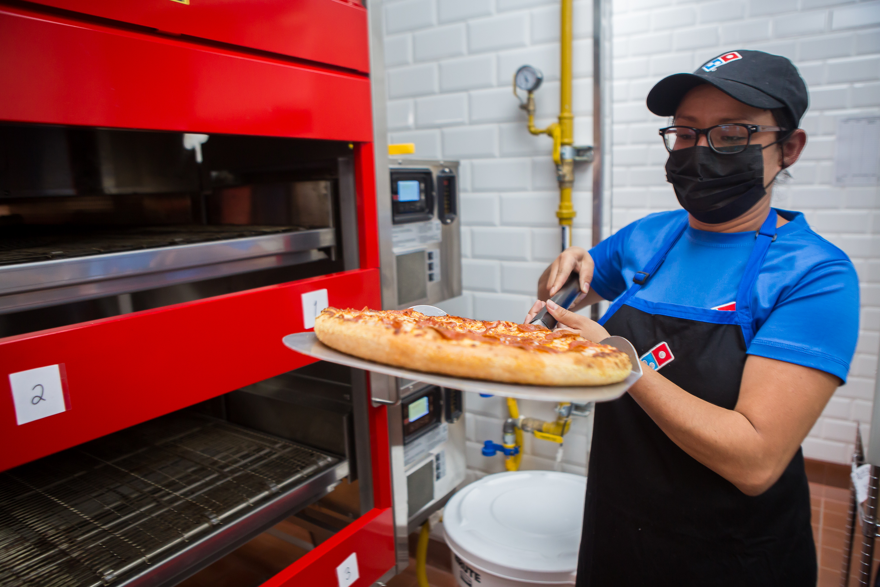 El restaurante Domino's Pizza regresó a Costa Rica el pasado mes de abril, tras nueve años de ausencia luego de que la anterior franquicia decidiera descontinuar operaciones.