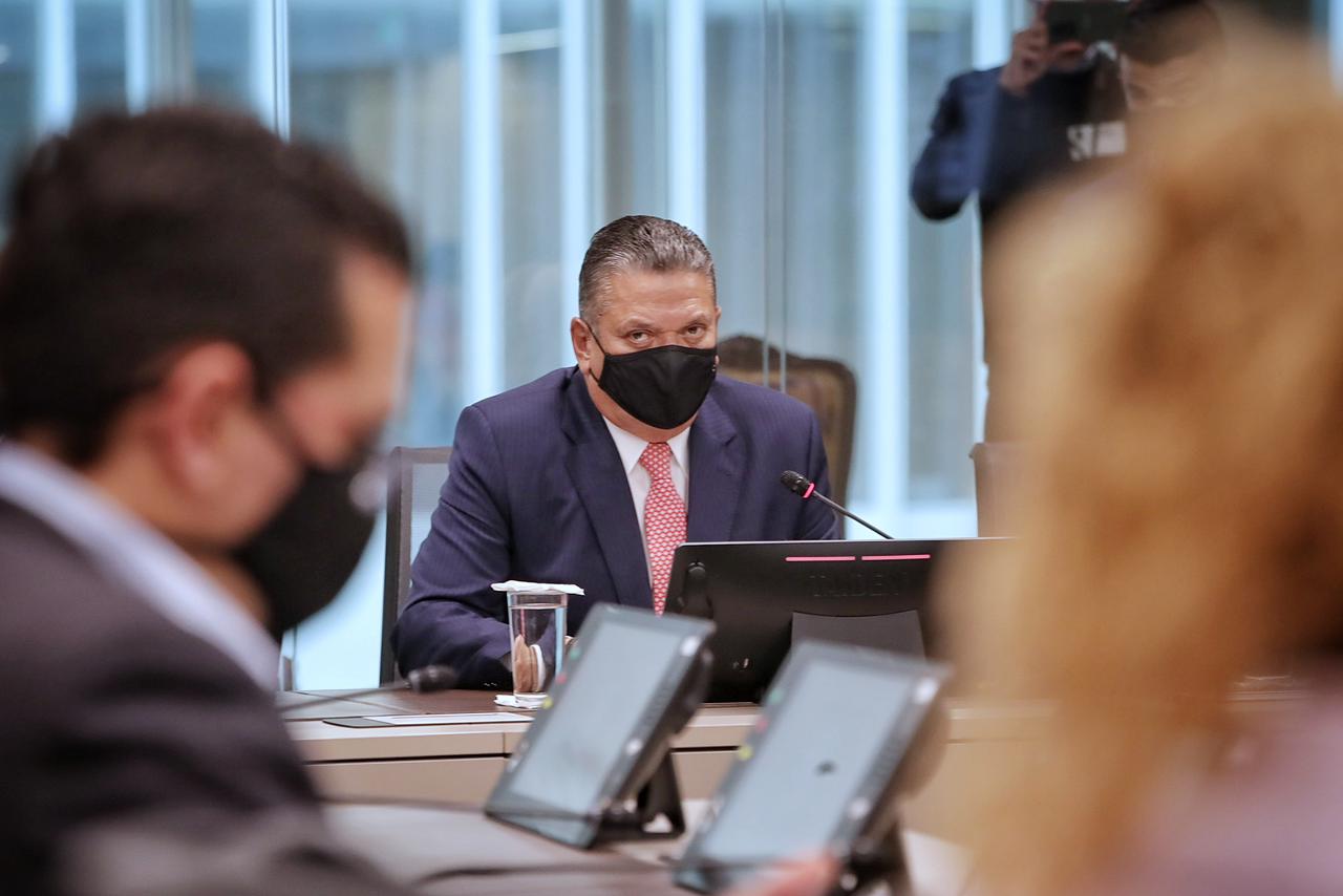 El alcalde josefino dice que fue víctima de un "show mediático" y de una detención ilegal.