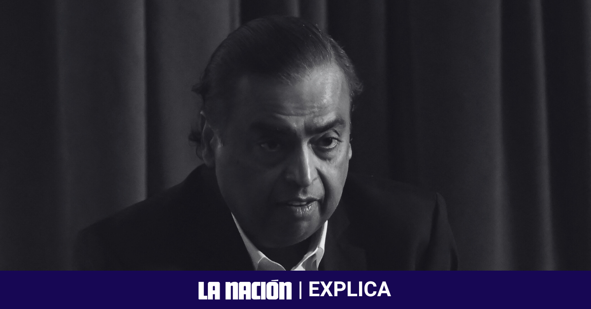 Mukesh Ambani tiene un patrimonio neto de $123.4 mil millones, lo que lo convierte en una figura polarizadora en la India.