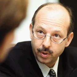 Personaje del día: Eduardo Doryan Garrón - 1