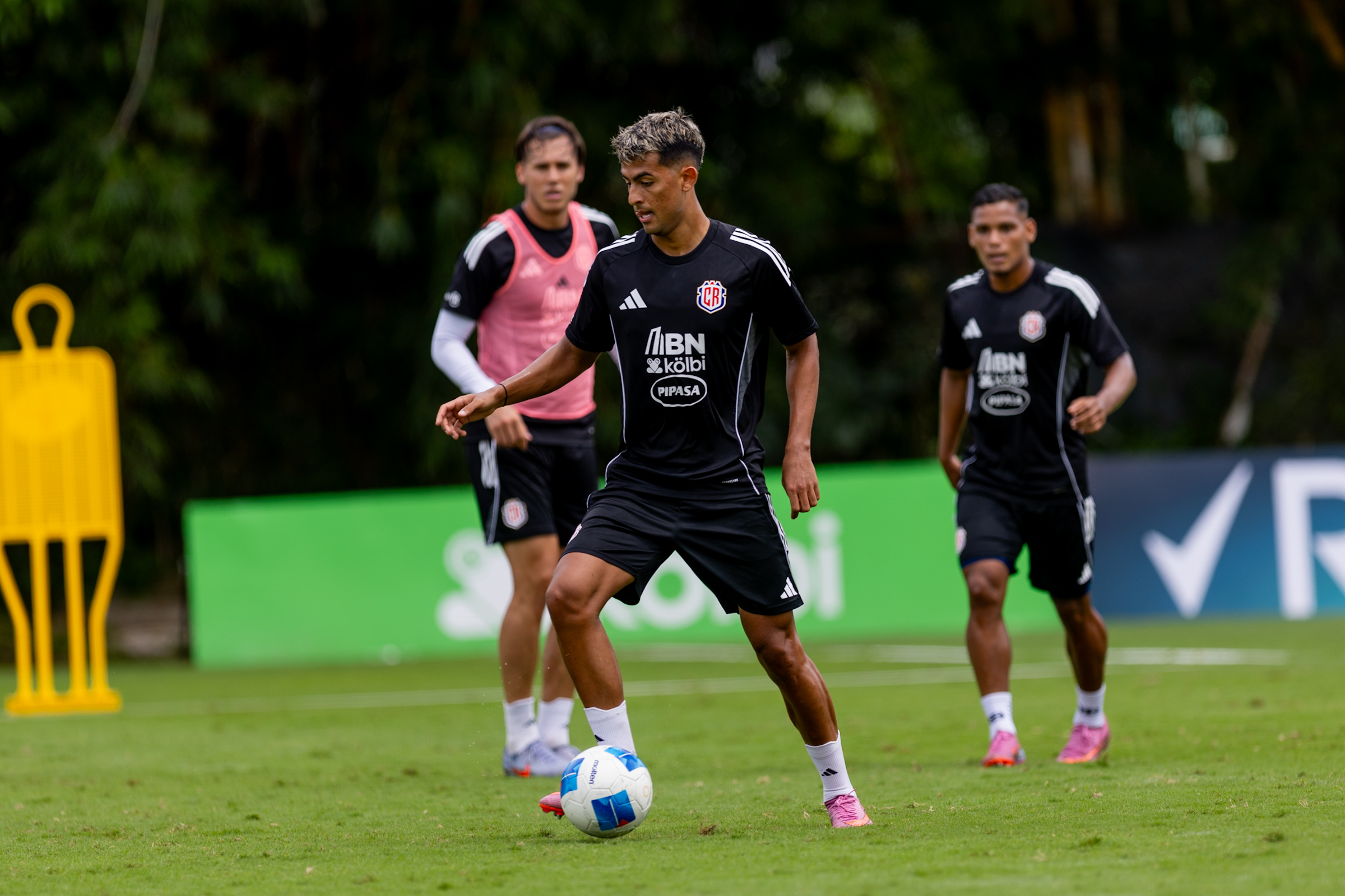 Álvaro Zamora ya está de lleno con la Selección de Costa Rica.