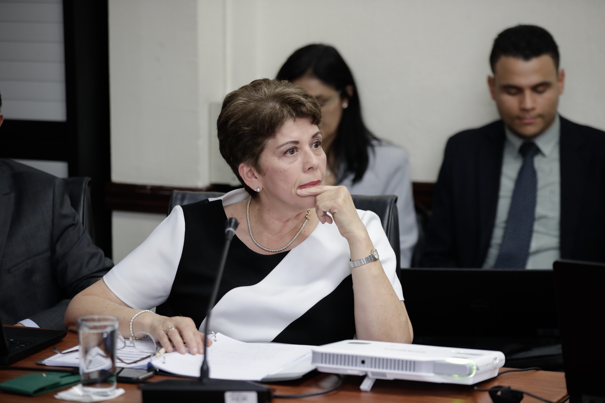 02/07/2019. Comisión de Asuntos Hacendarios, Asamblea Legislativa, San José, Costa Rica, Comparecencias de Marta Eugenia Acosta Zúñiga Contralora General de la República ante la Comisión de Asuntos Hacendarios. Los diputados presentes fueron: Ana Lucia Delgado, Maria Monge, Laura Guido, Welmer Ramos, Rodolfo Peña, Gustavo Viales, Harllan Hoepelman, Marulin Azofeifa, Carlos Luis Avendaño Calvo, David Gourzong y Wagner Jiménez. Fotografía: Alejandro Gamboa Madrigal