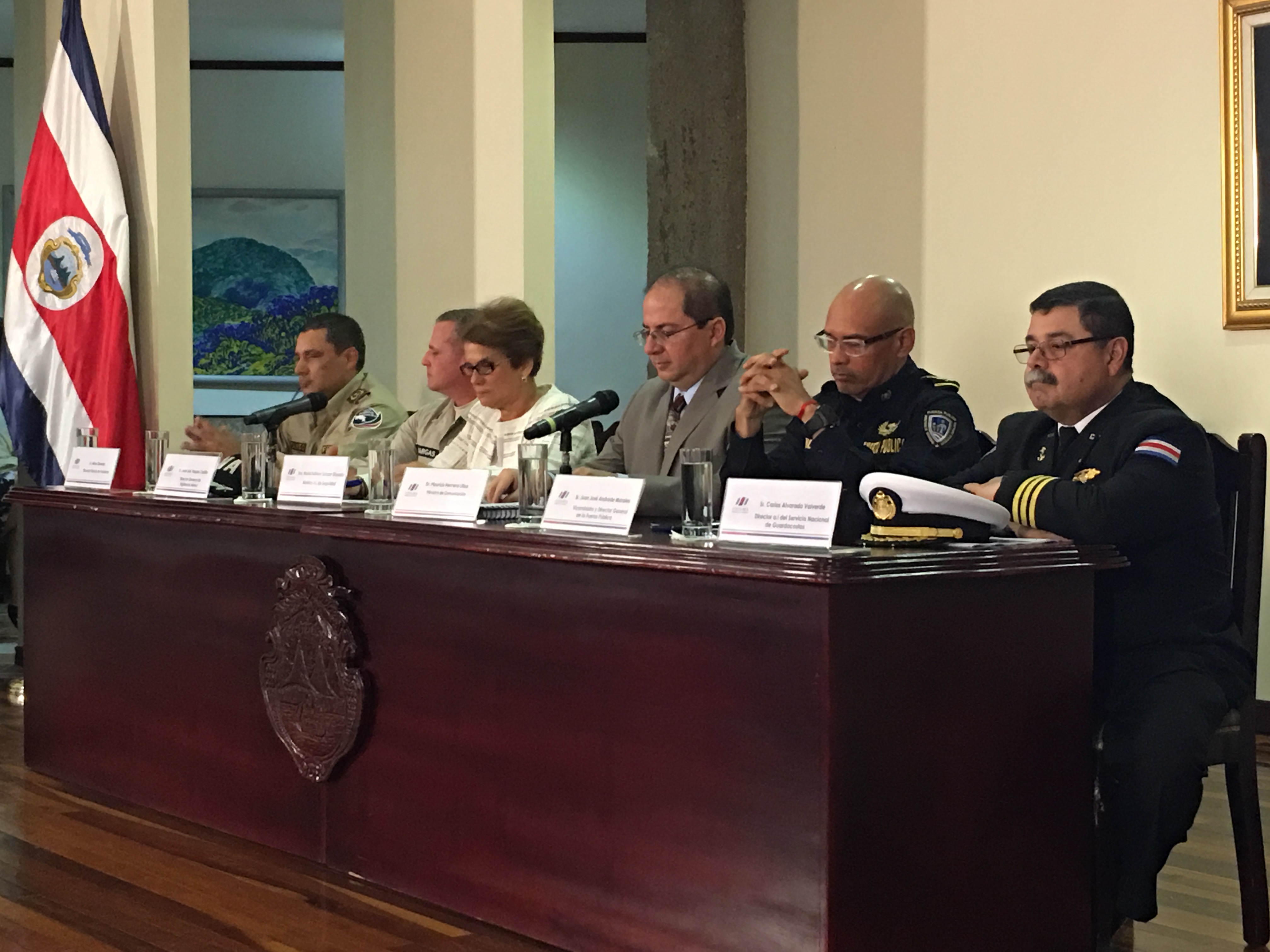 Las autoridades del Ministerio de Seguridad Pública destacaron los beneficios que traerá al país la donación que hizo Estados Unidos en equipos y capacitación para combatir al crimen organizado.